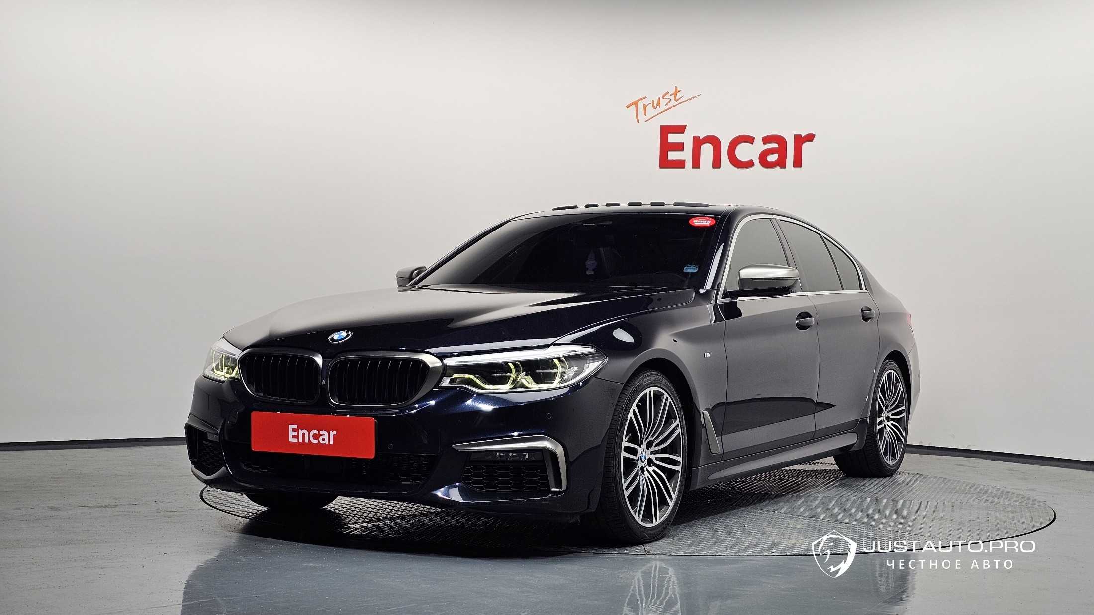 Автомобиль BMW 5-Series