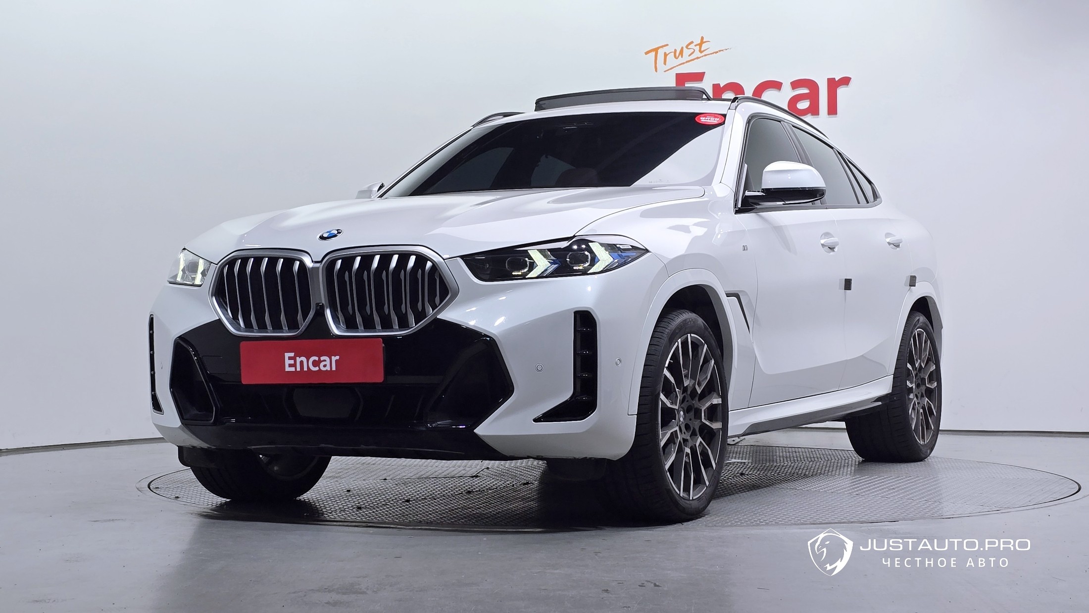 Автомобиль BMW X6