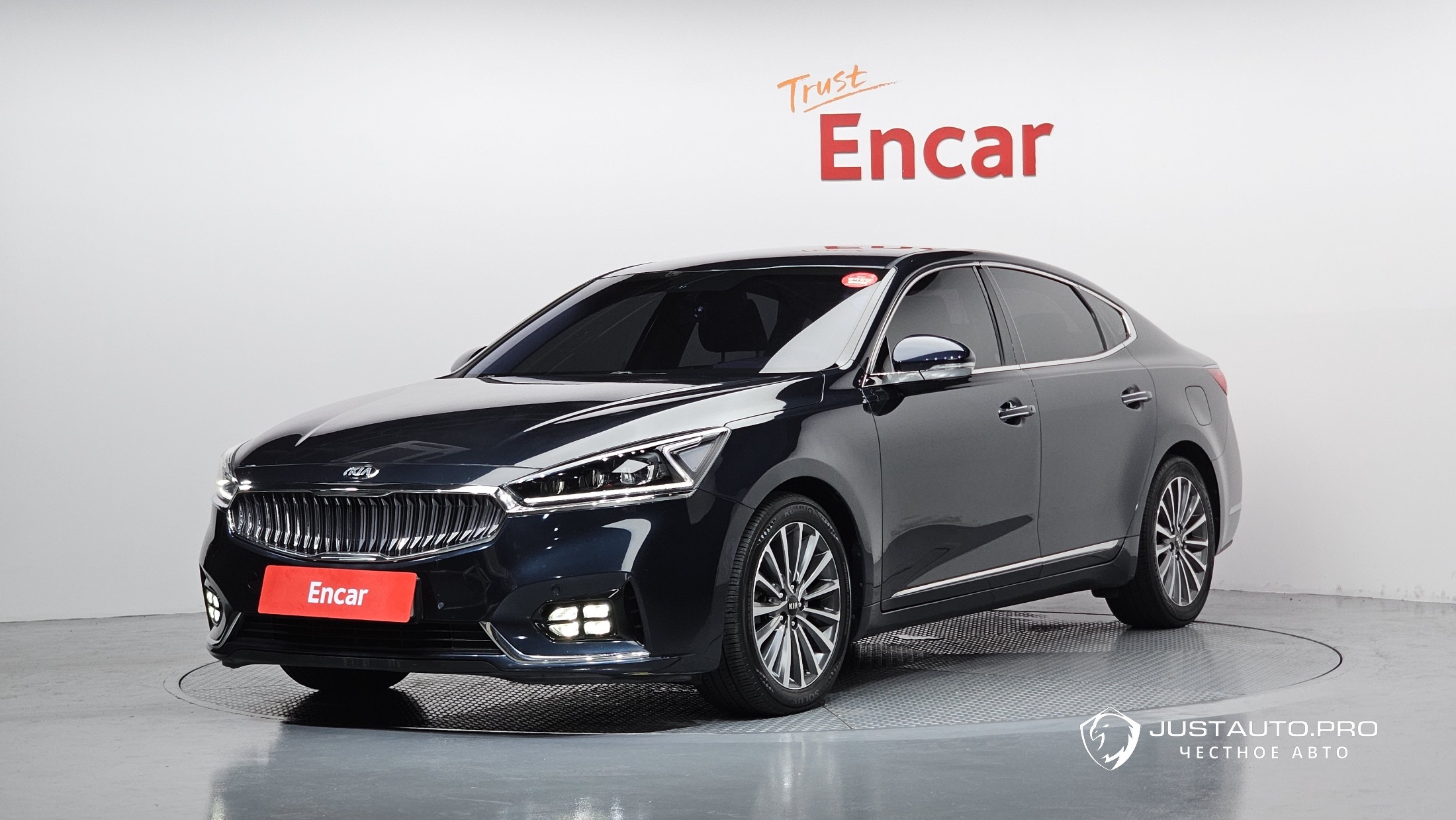 Автомобиль Kia K7
