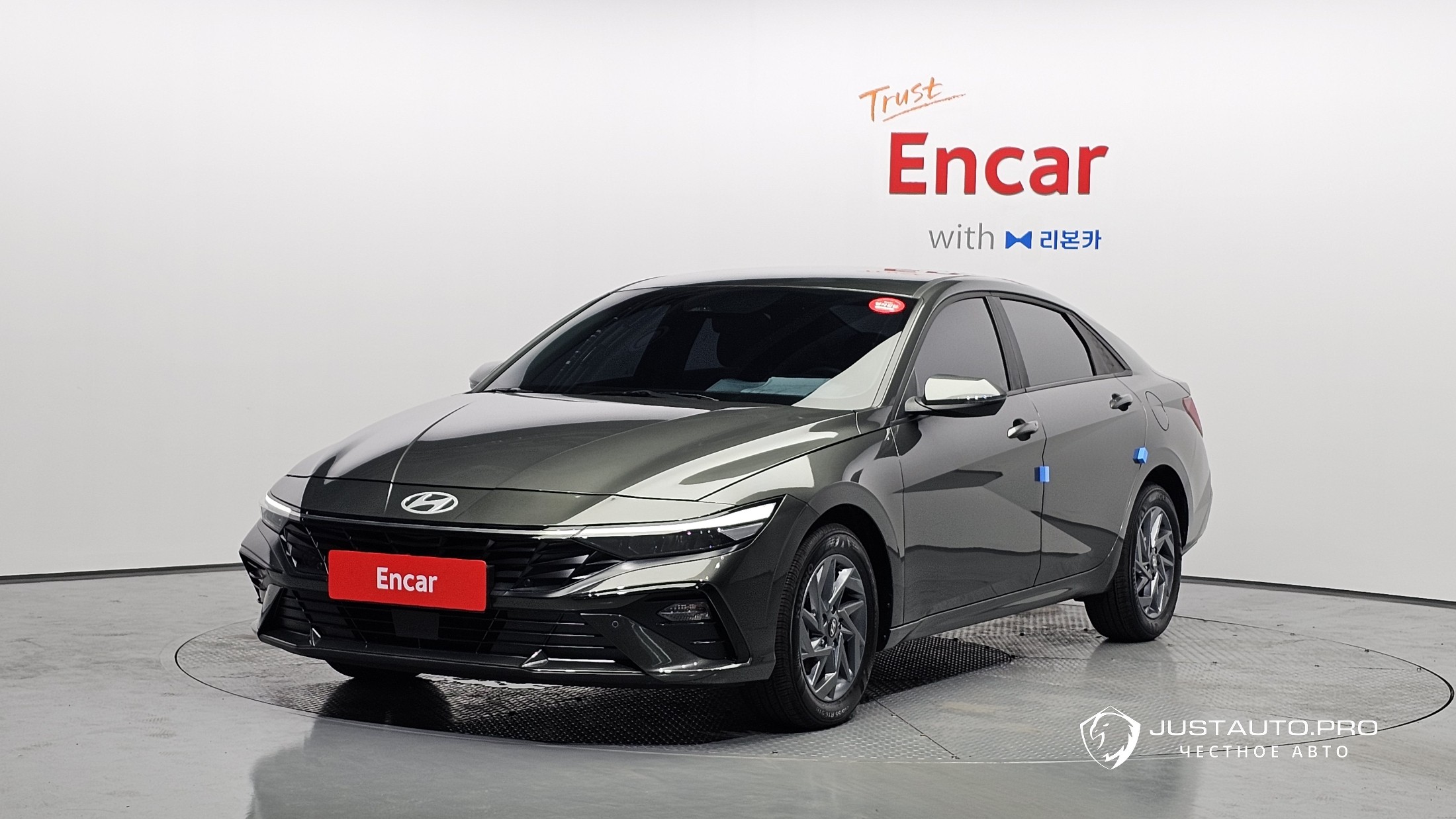 Автомобиль Hyundai AVANTE