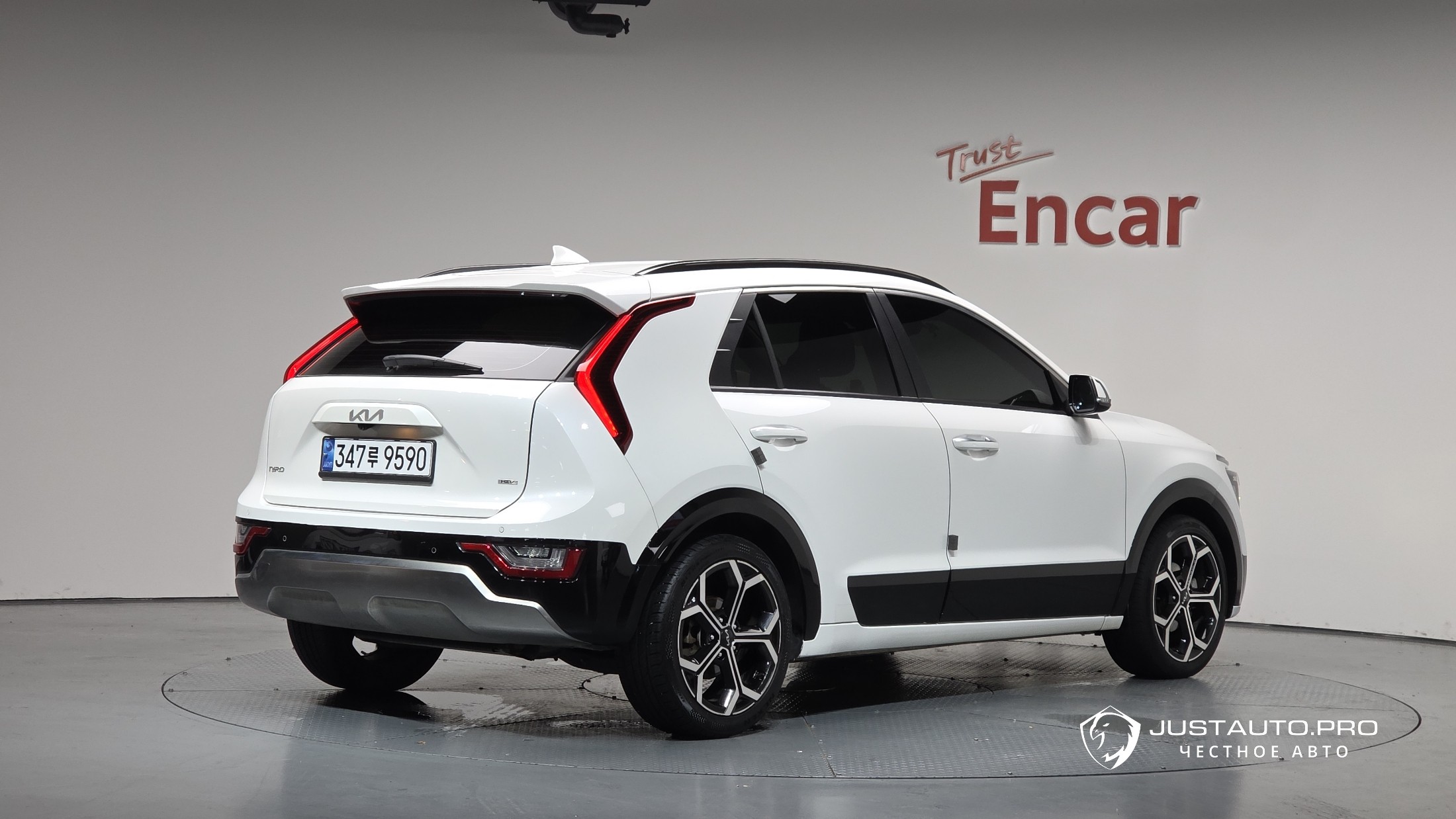 Автомобиль Kia Niro