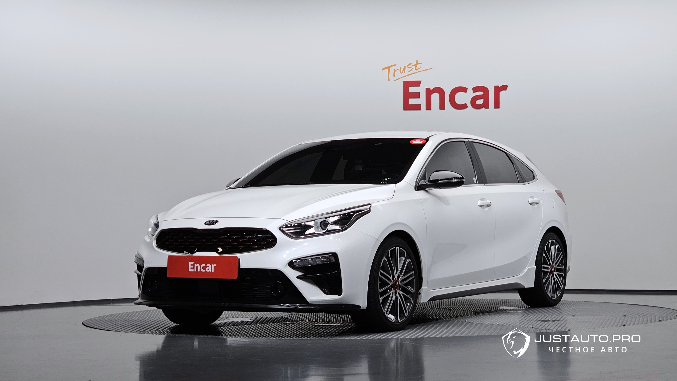 Автомобиль Kia K3