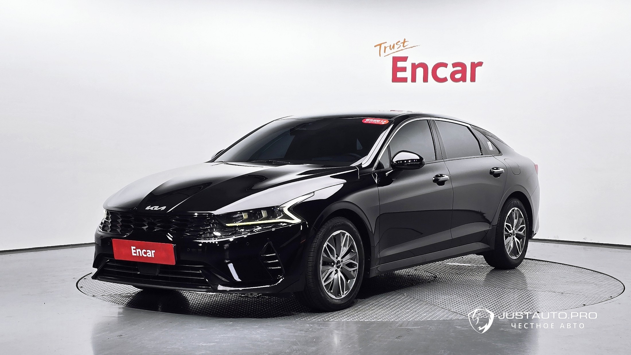 Автомобиль Kia K5