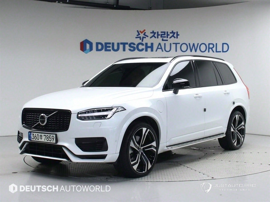 Автомобиль Volvo XC90