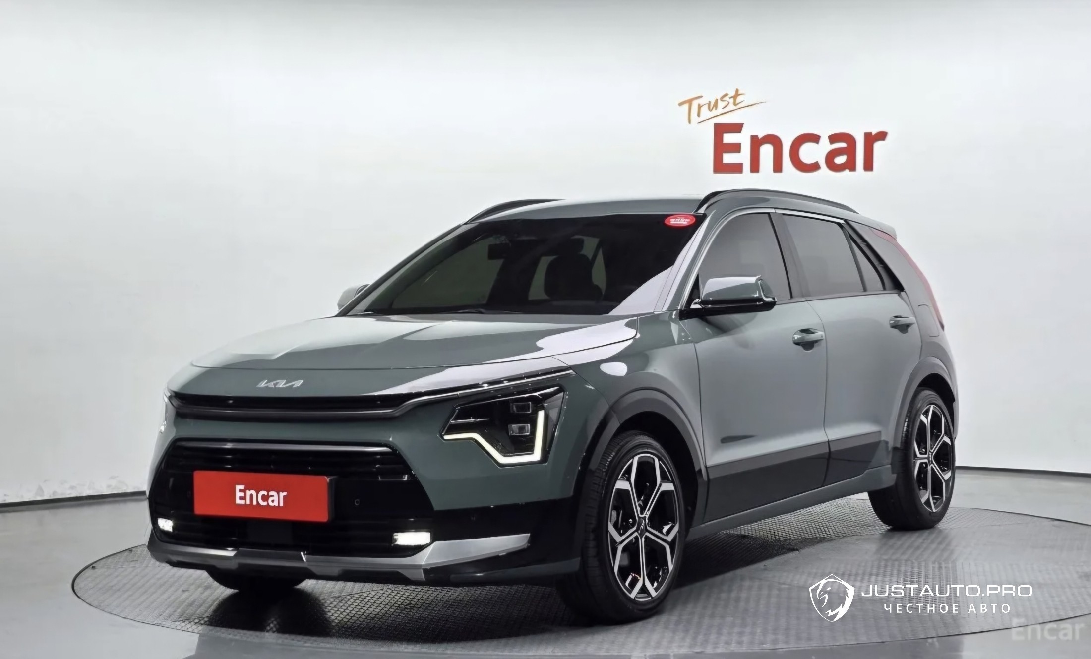 Автомобиль Kia Niro