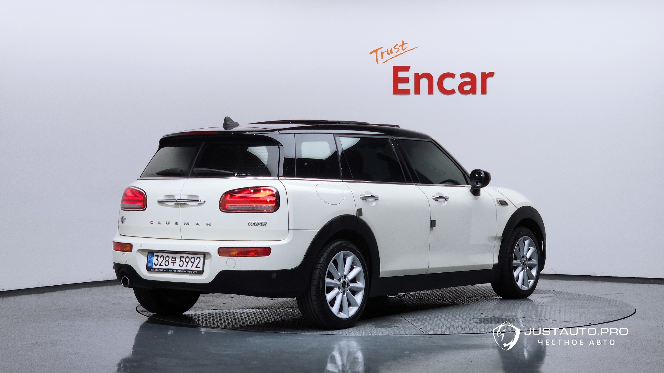 Автомобиль Mini Clubman