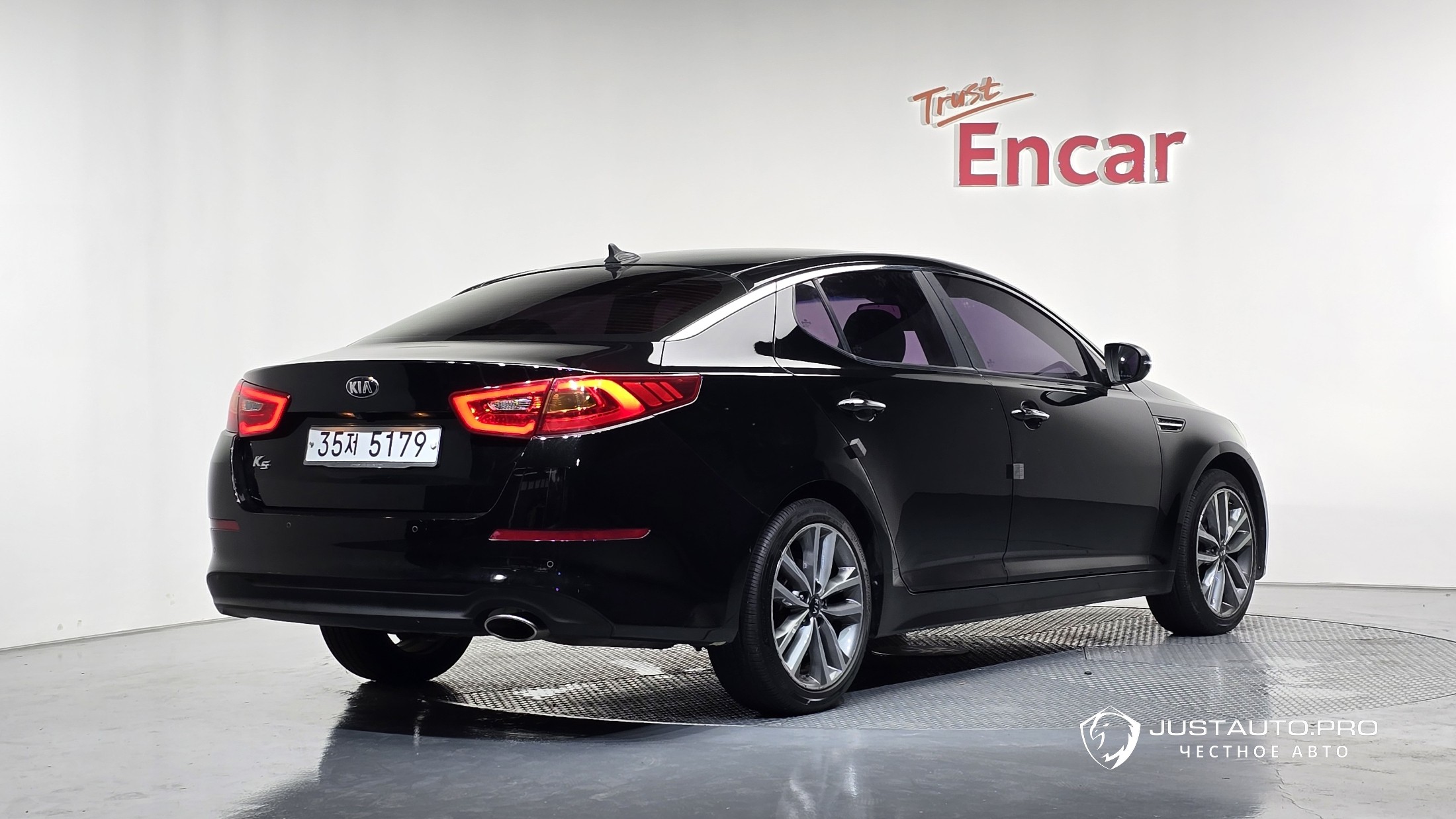 Автомобиль Kia K5