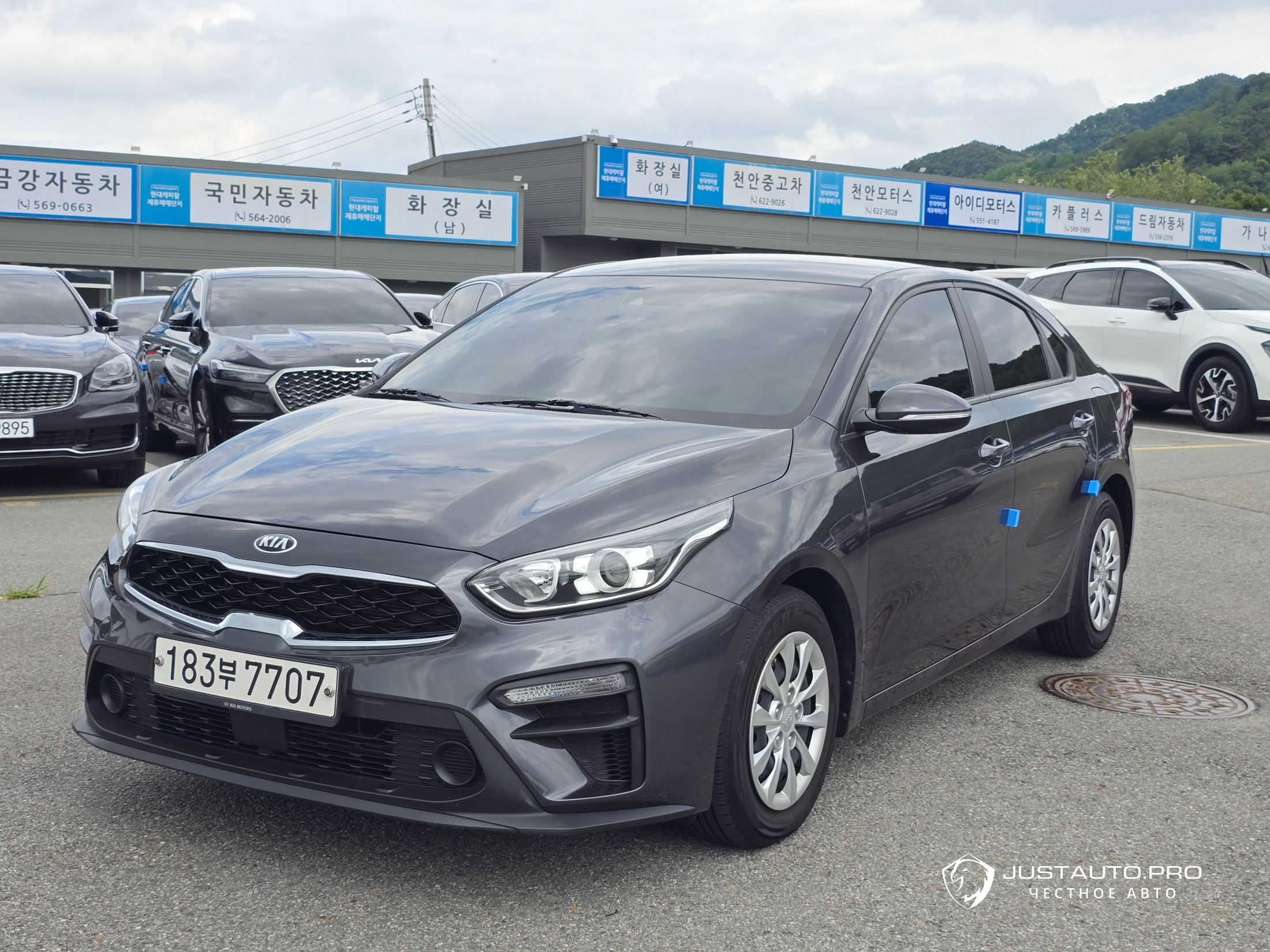 Автомобиль Kia K3