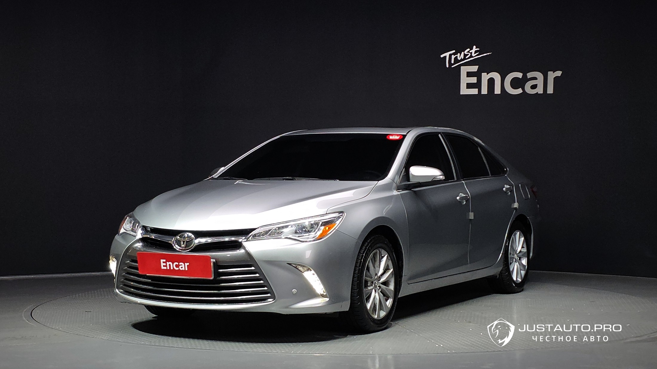 Автомобиль Toyota Camry