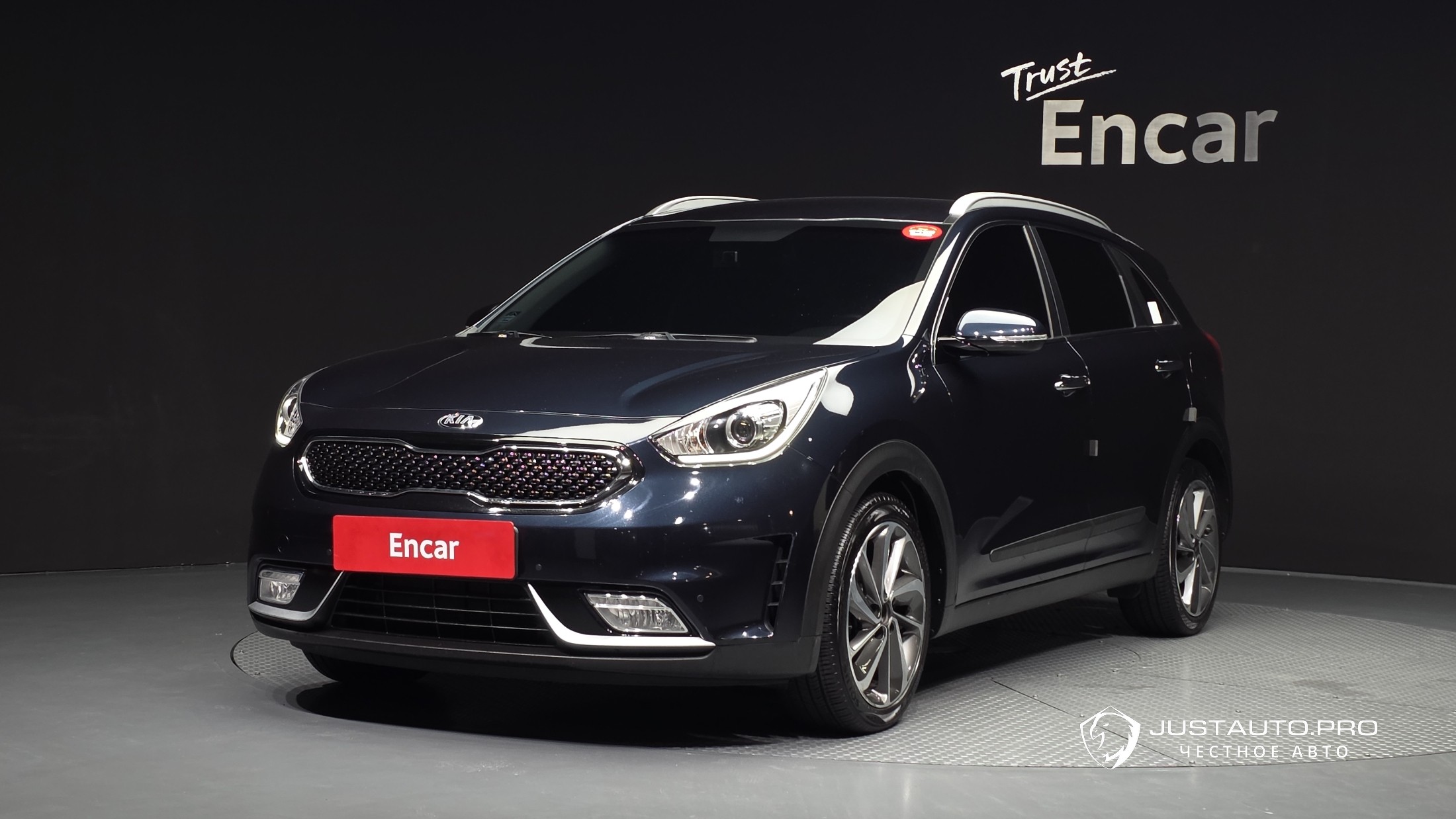 Автомобиль Kia Niro