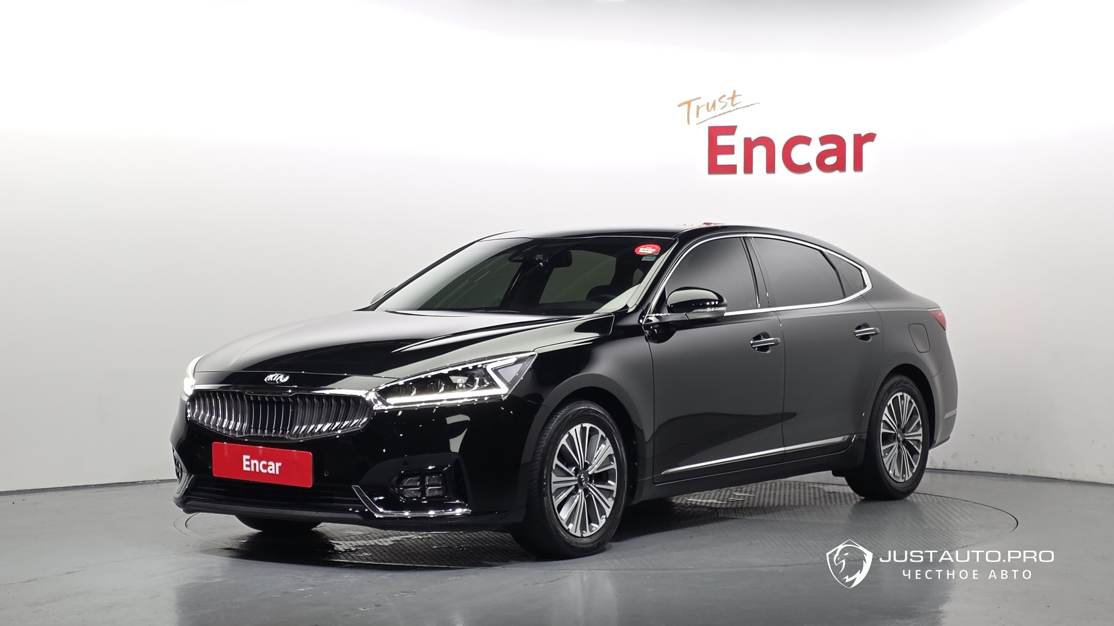 Автомобиль Kia K7