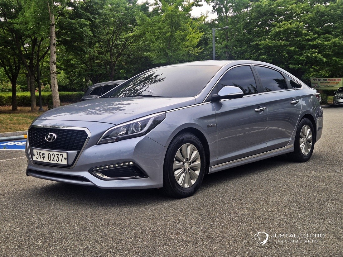 Автомобиль Hyundai Sonata