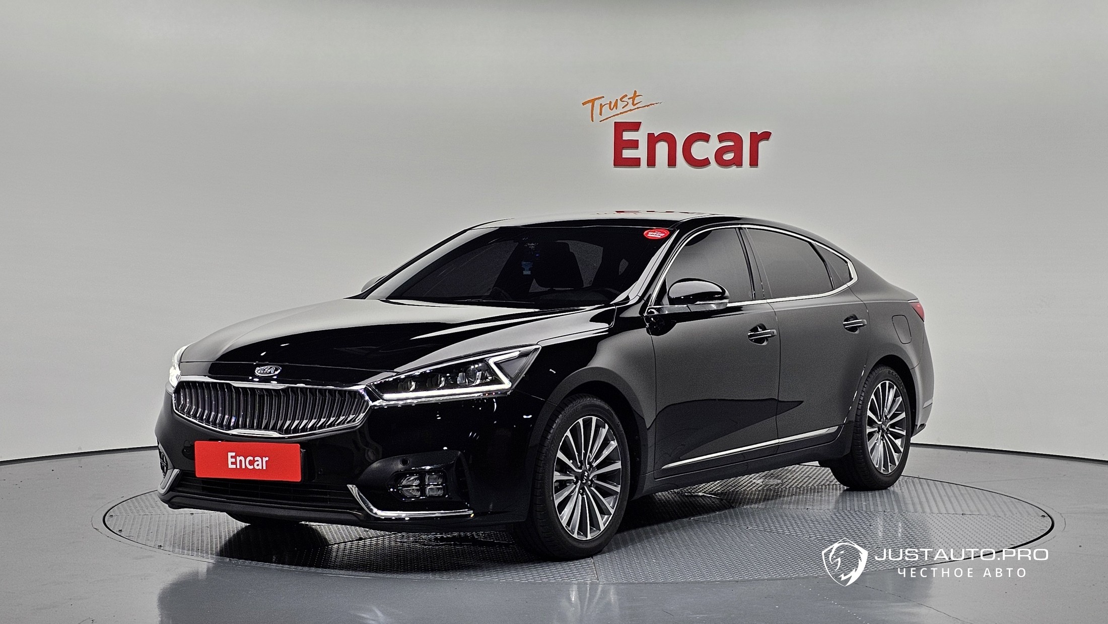 Автомобиль Kia K7