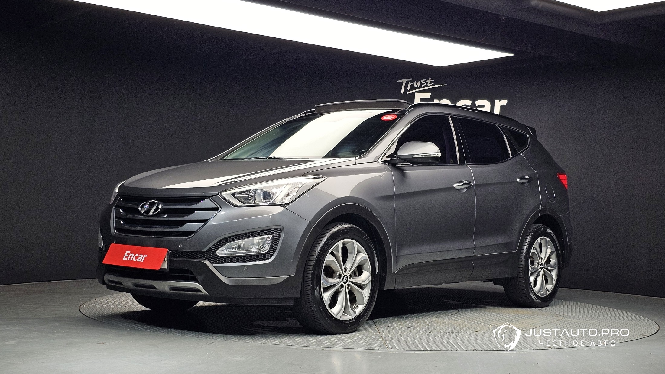 Автомобиль Hyundai Santafe