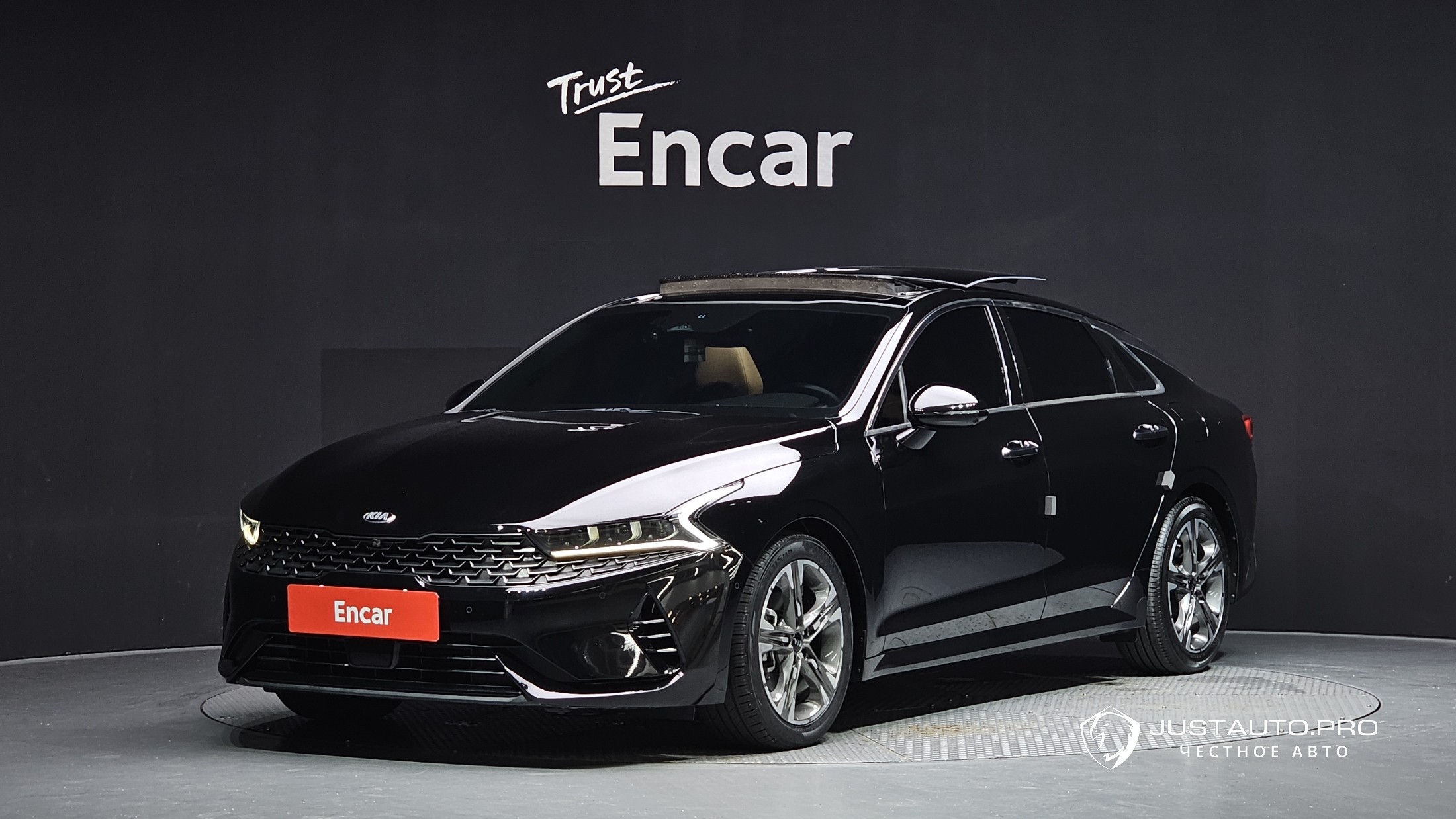 Автомобиль Kia K5
