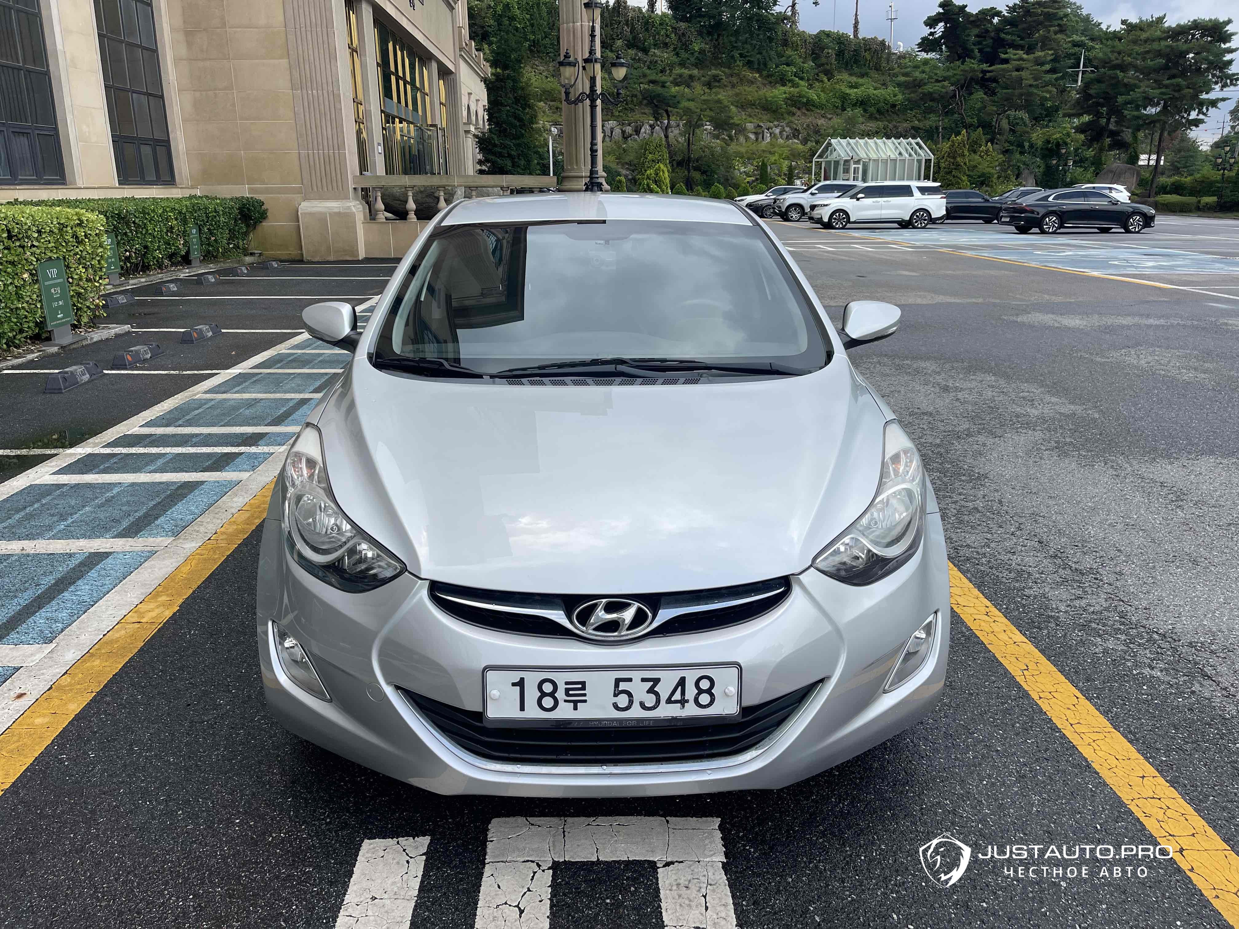 Автомобиль Hyundai AVANTE