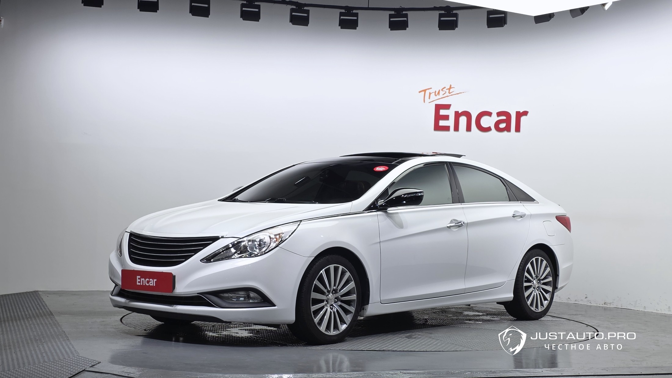 Автомобиль Hyundai Sonata