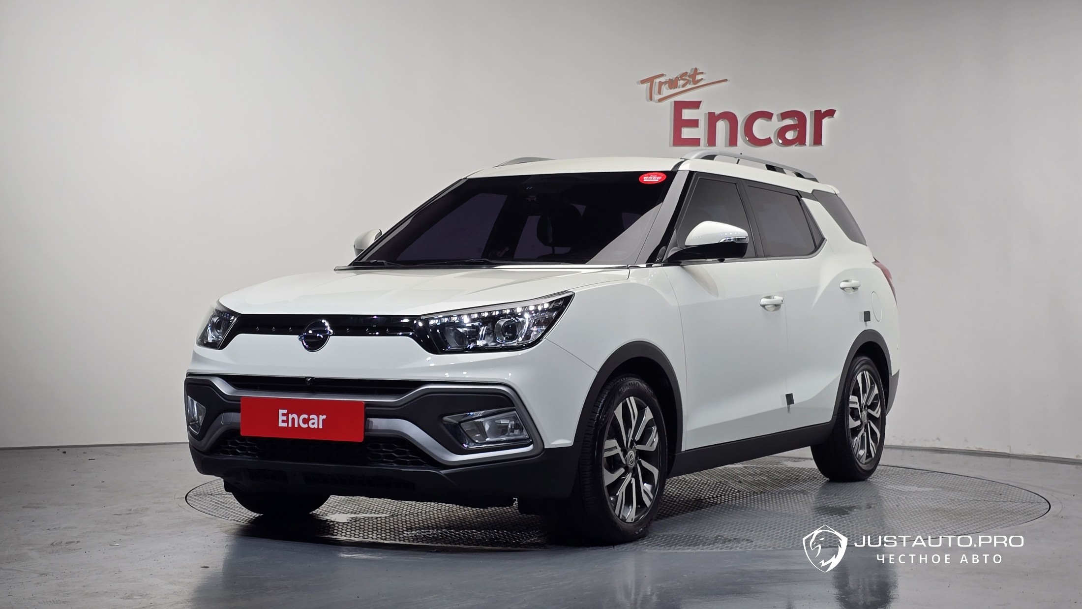 Автомобиль KG_Mobility_Ssangyong TIBOLI