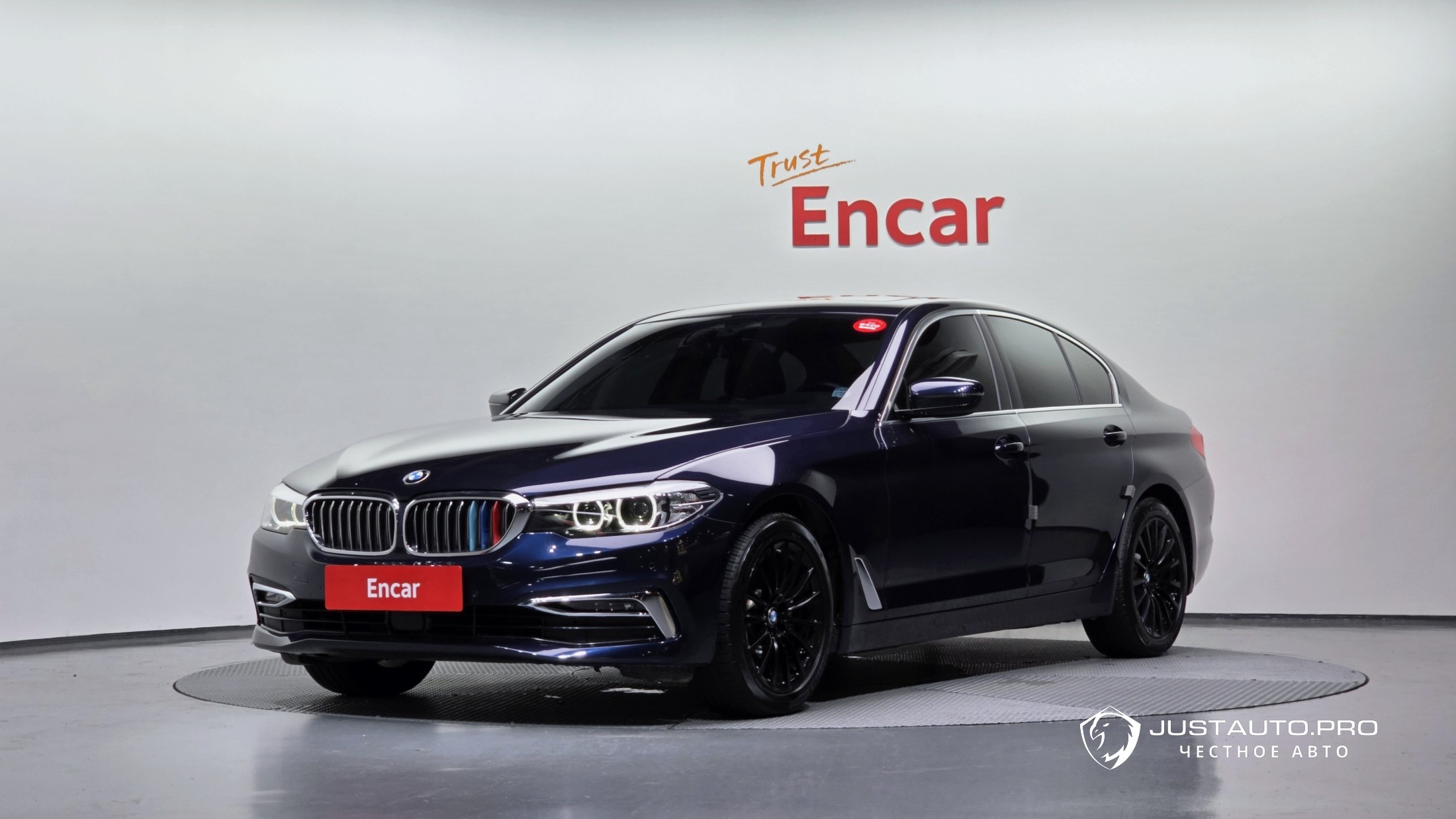 Автомобиль BMW 5-Series