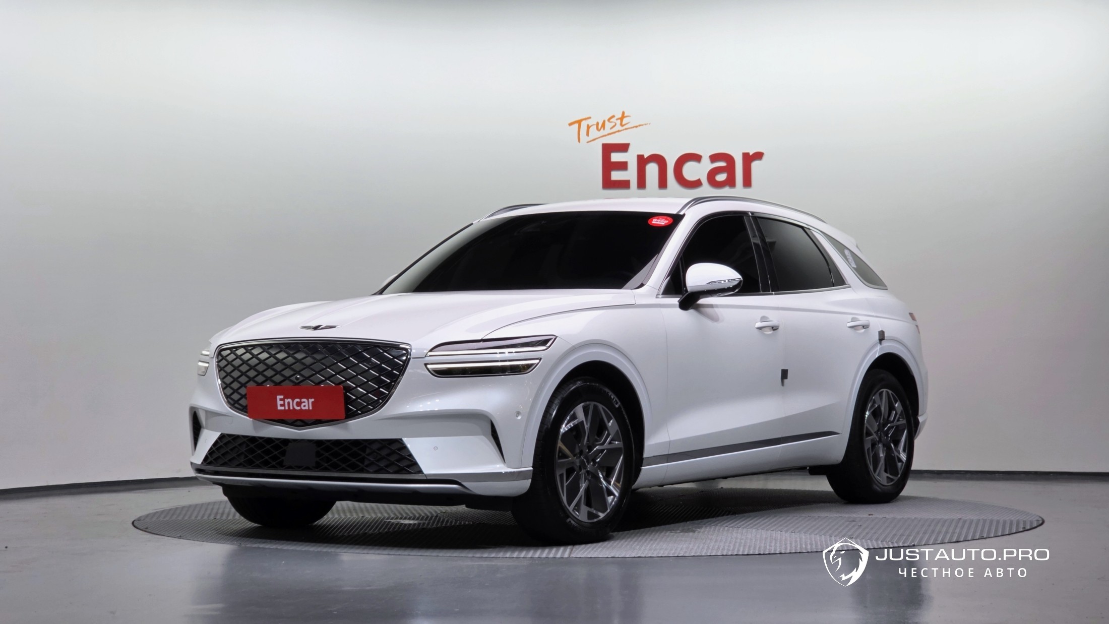 Автомобиль Genesis GV70