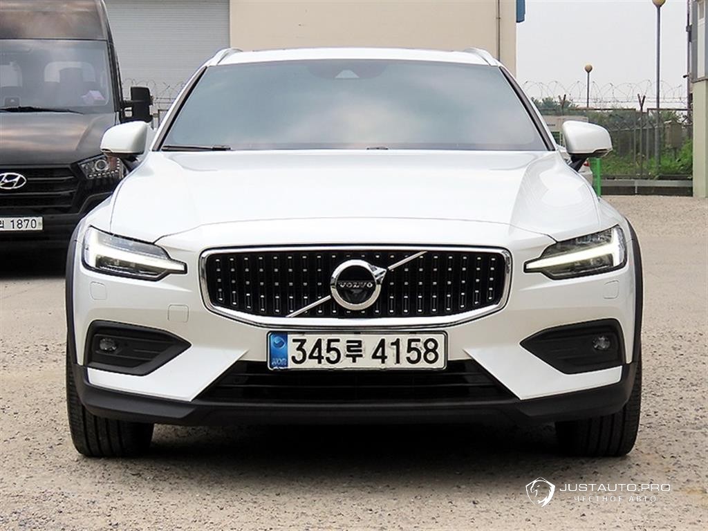 Автомобиль Volvo V60