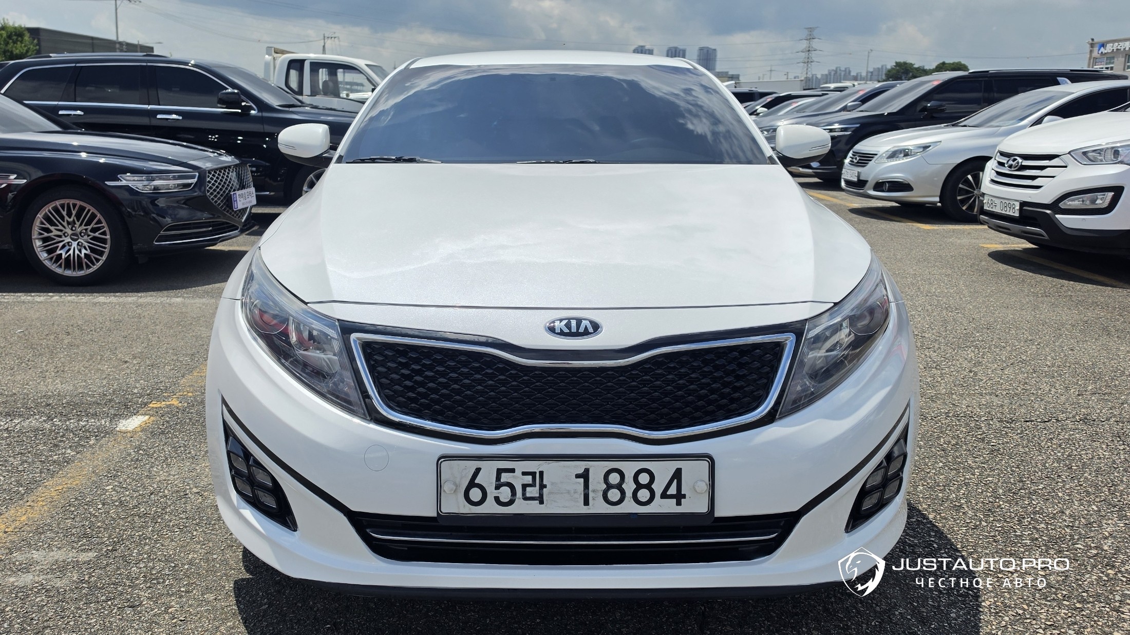 Автомобиль Kia K5