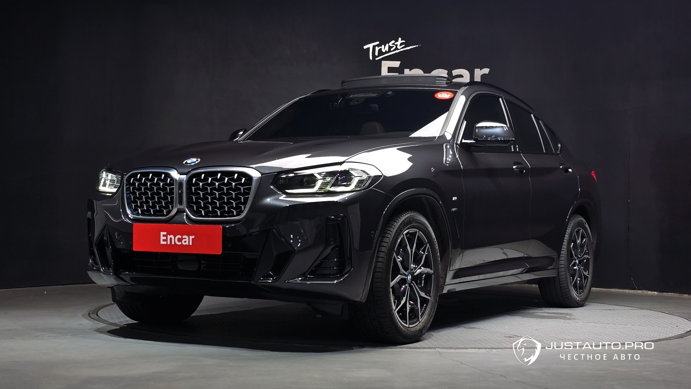 Автомобиль BMW X4
