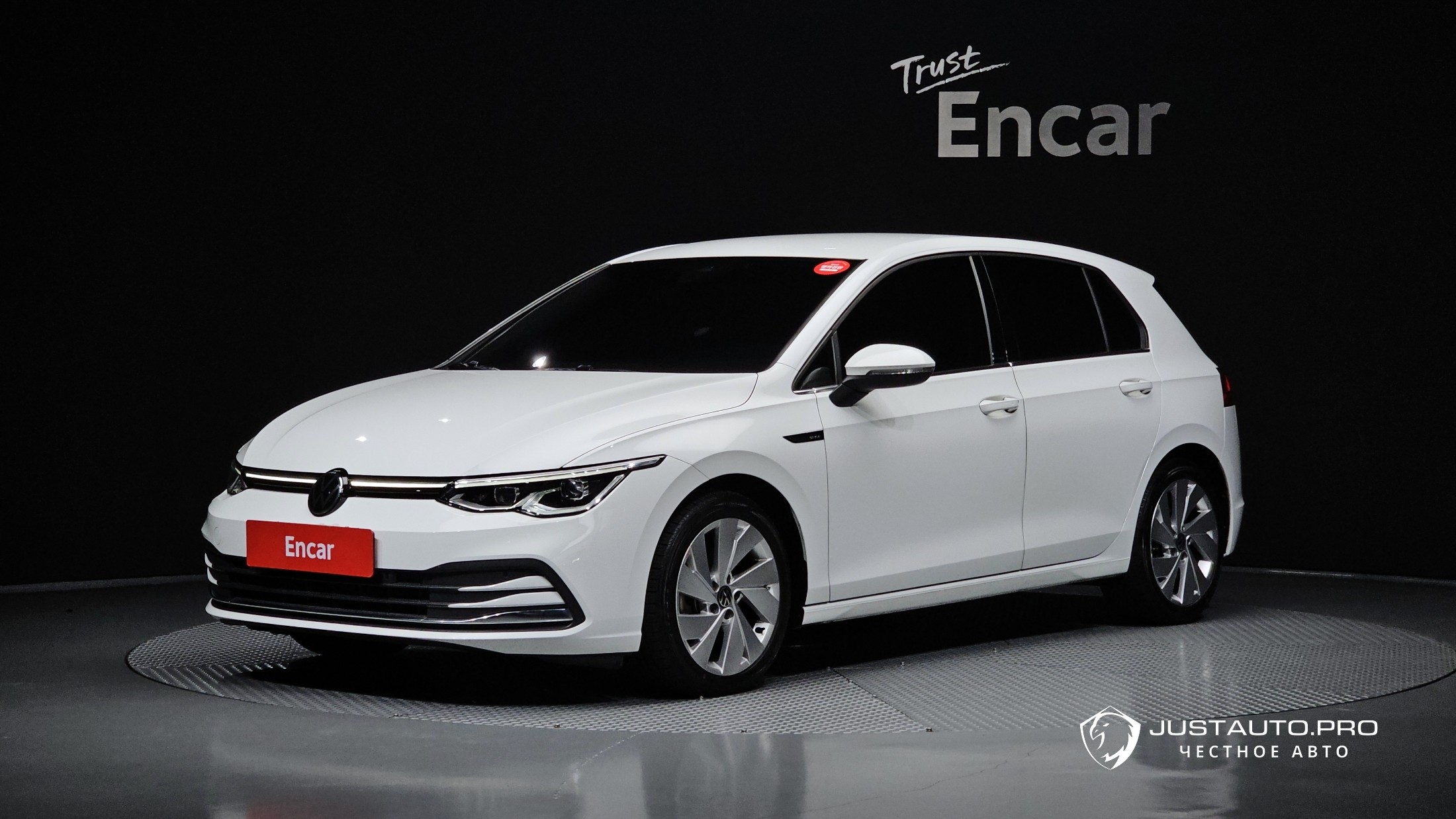 Автомобиль Volkswagen Golf