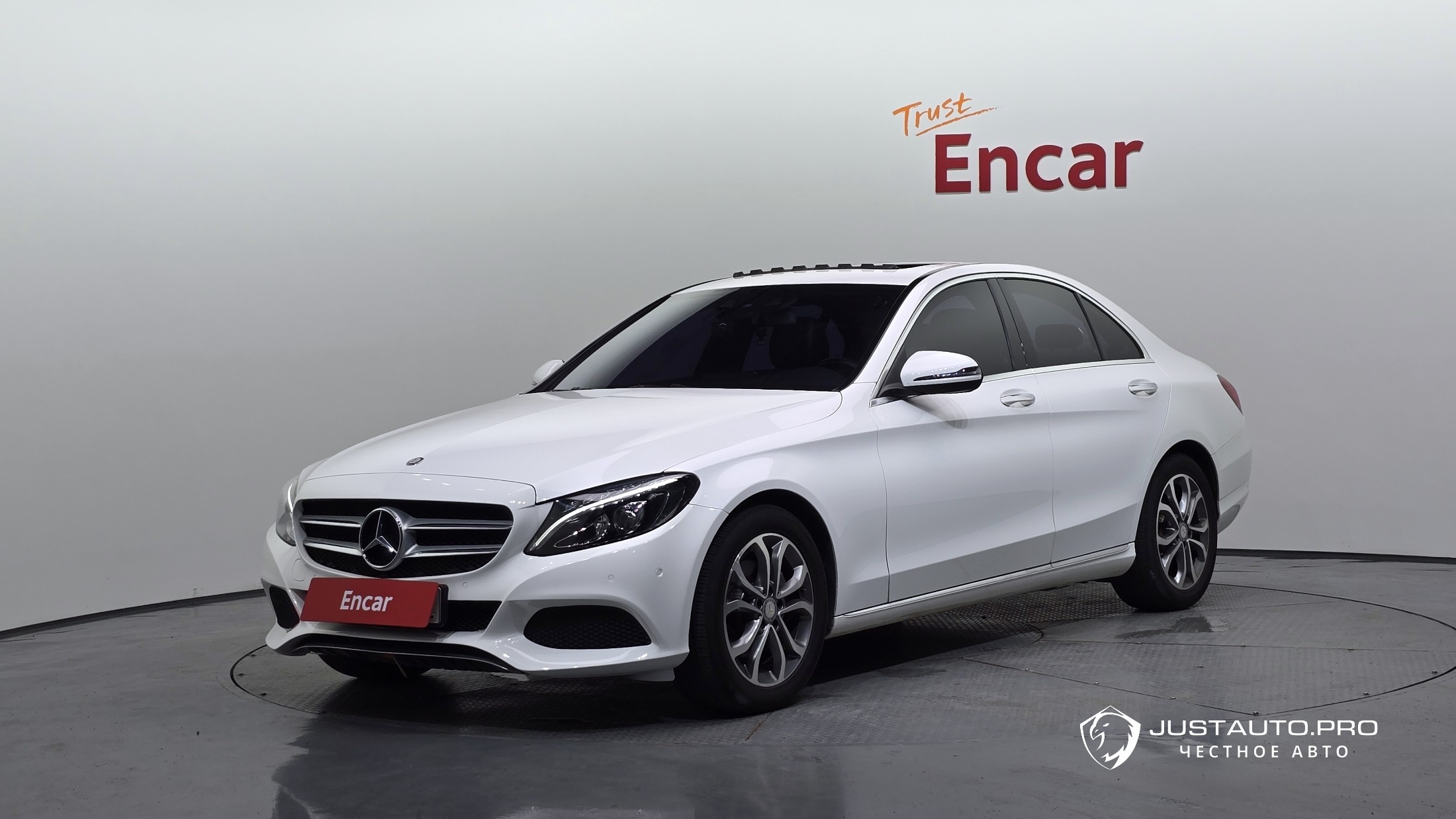 Автомобиль Mercedes-Benz C-Class