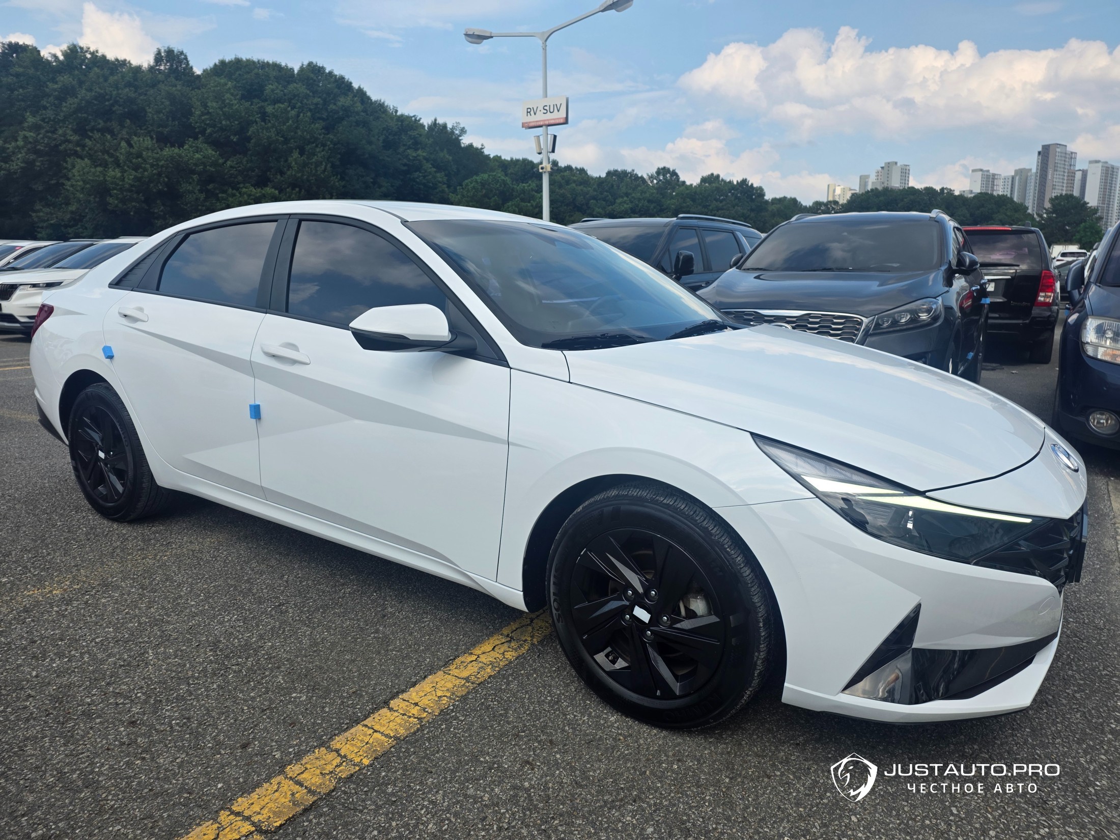 Автомобиль Hyundai AVANTE