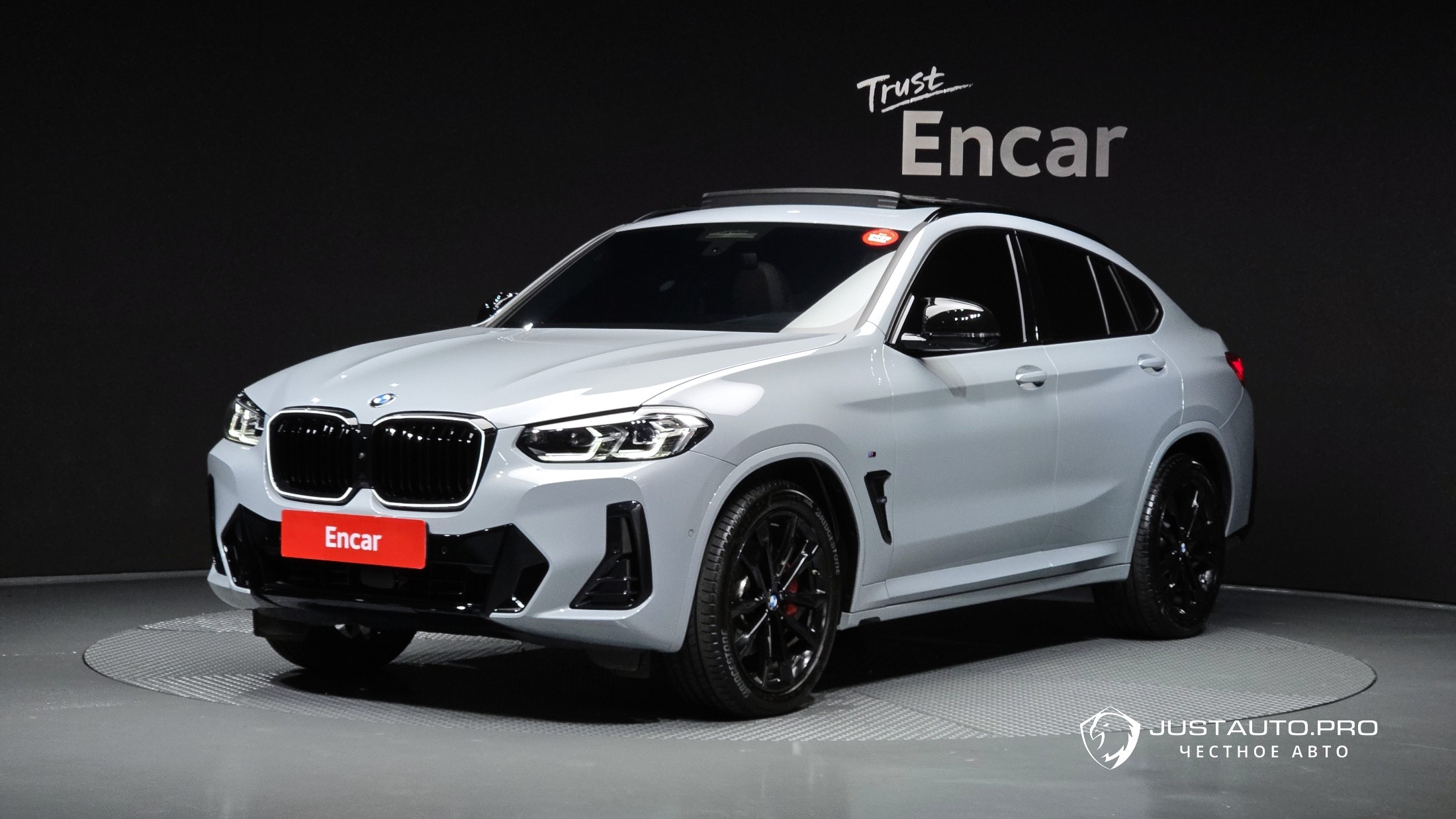 Автомобиль BMW X4