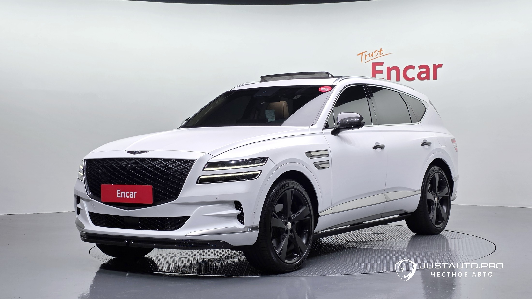 Автомобиль Genesis GV80