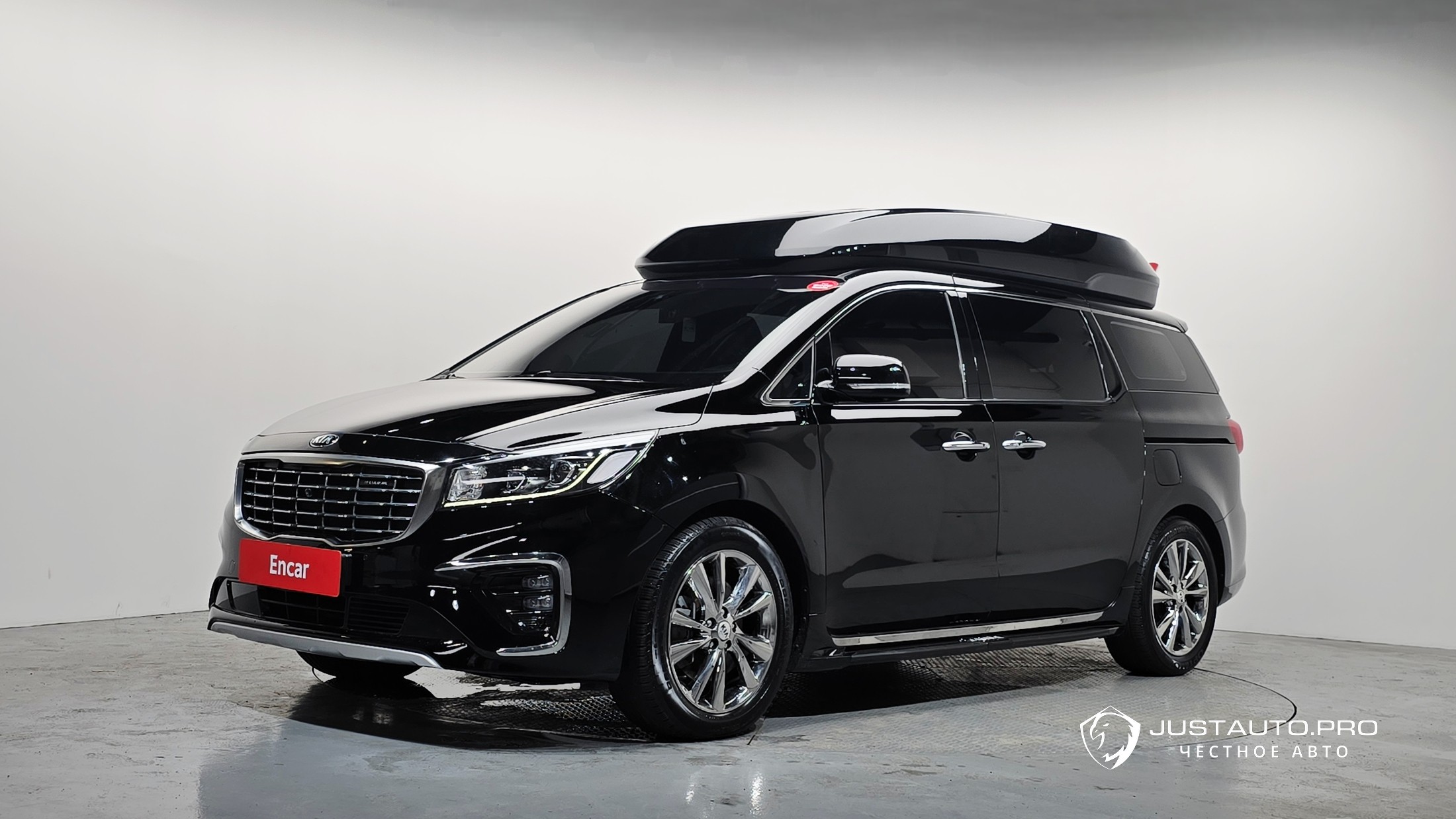 Автомобиль Kia Canival