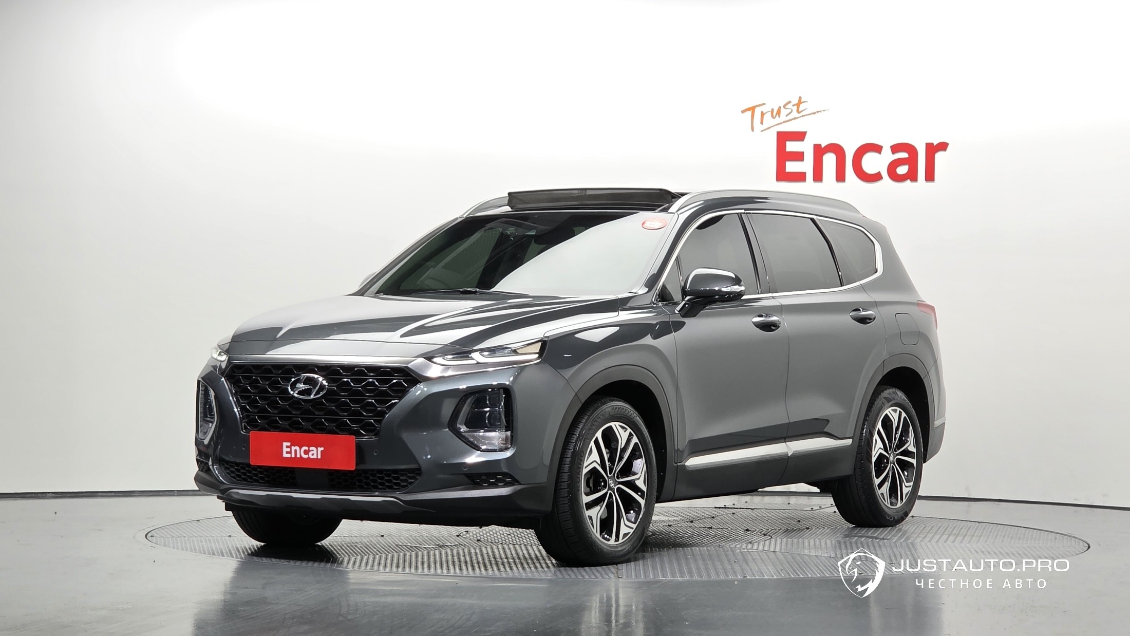 Автомобиль Hyundai Santafe