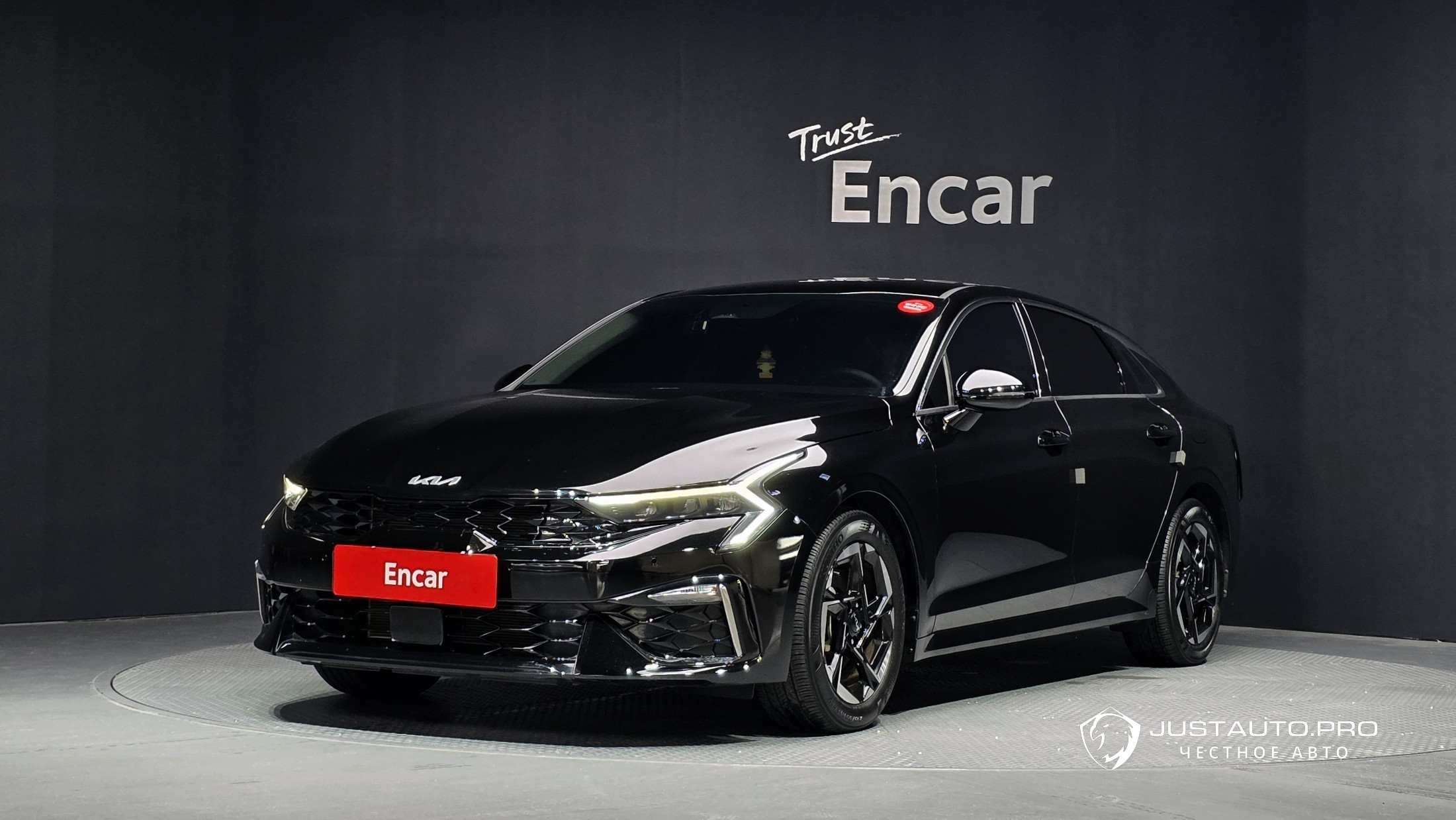 Автомобиль Kia K5