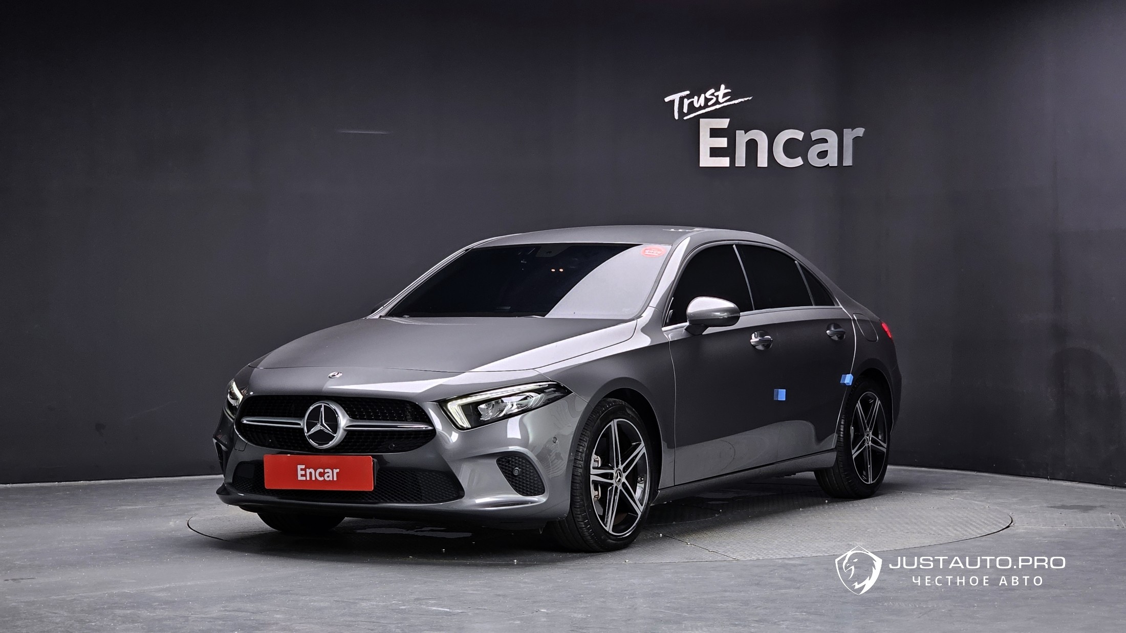 Автомобиль Mercedes-Benz A-Class