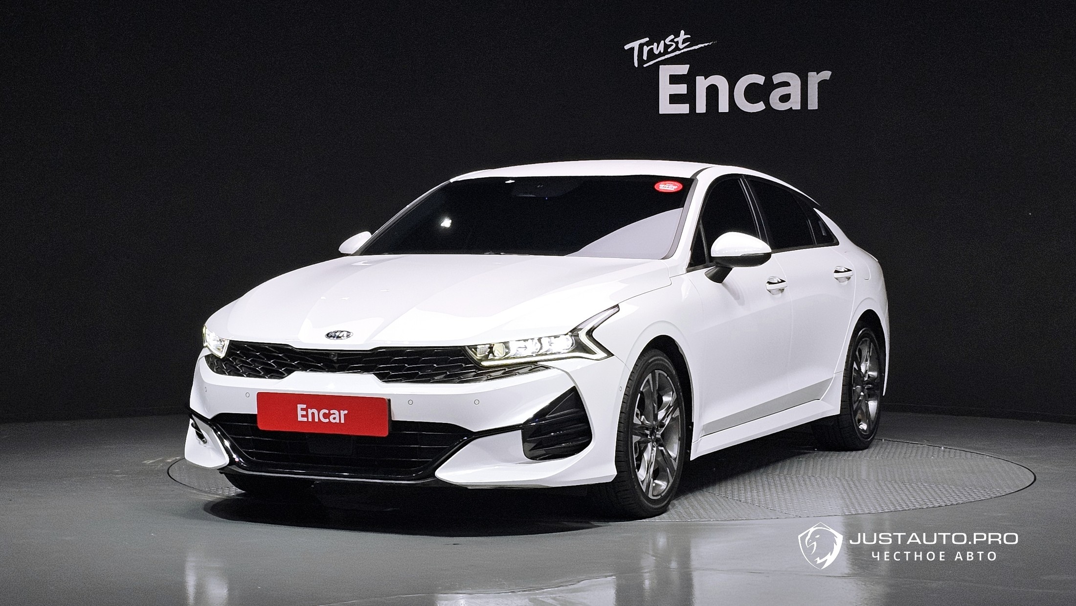 Автомобиль Kia K5