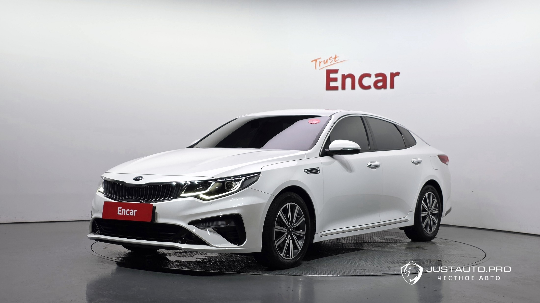 Автомобиль Kia K5