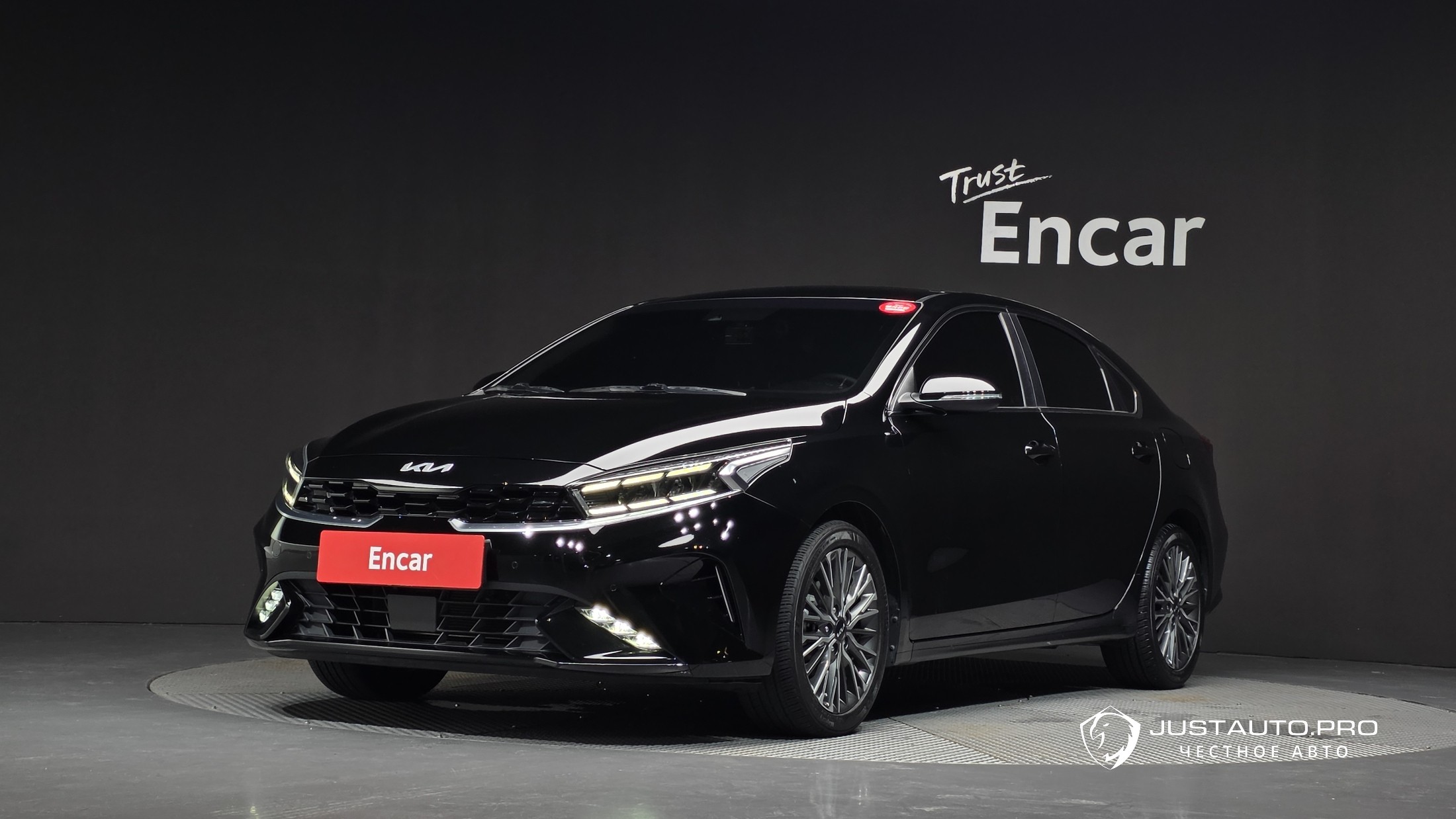 Автомобиль Kia K3