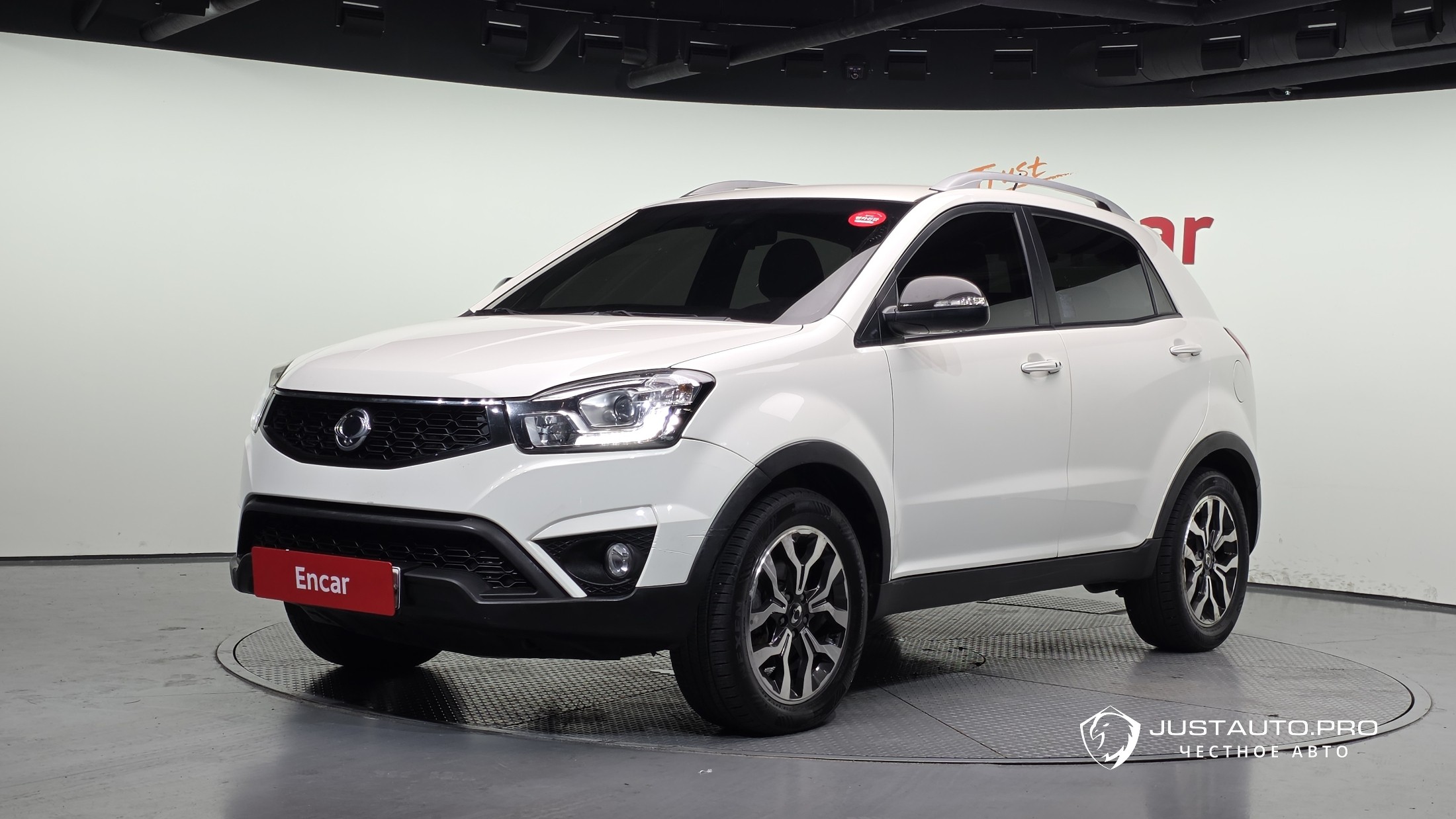 Автомобиль KG_Mobility_Ssangyong KORANDO