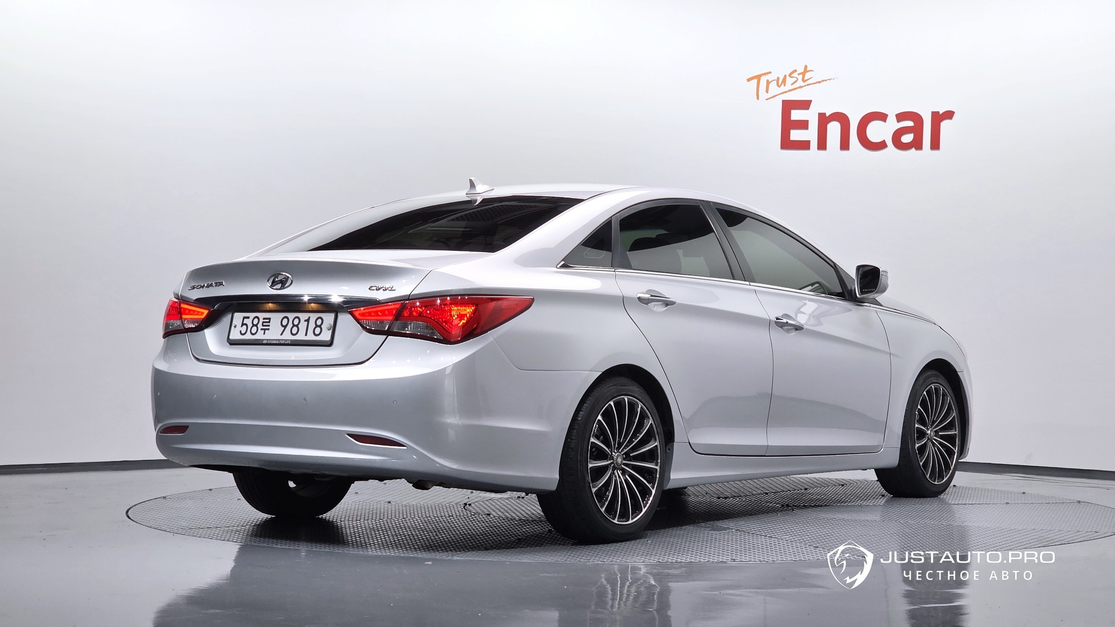 Автомобиль Hyundai Sonata