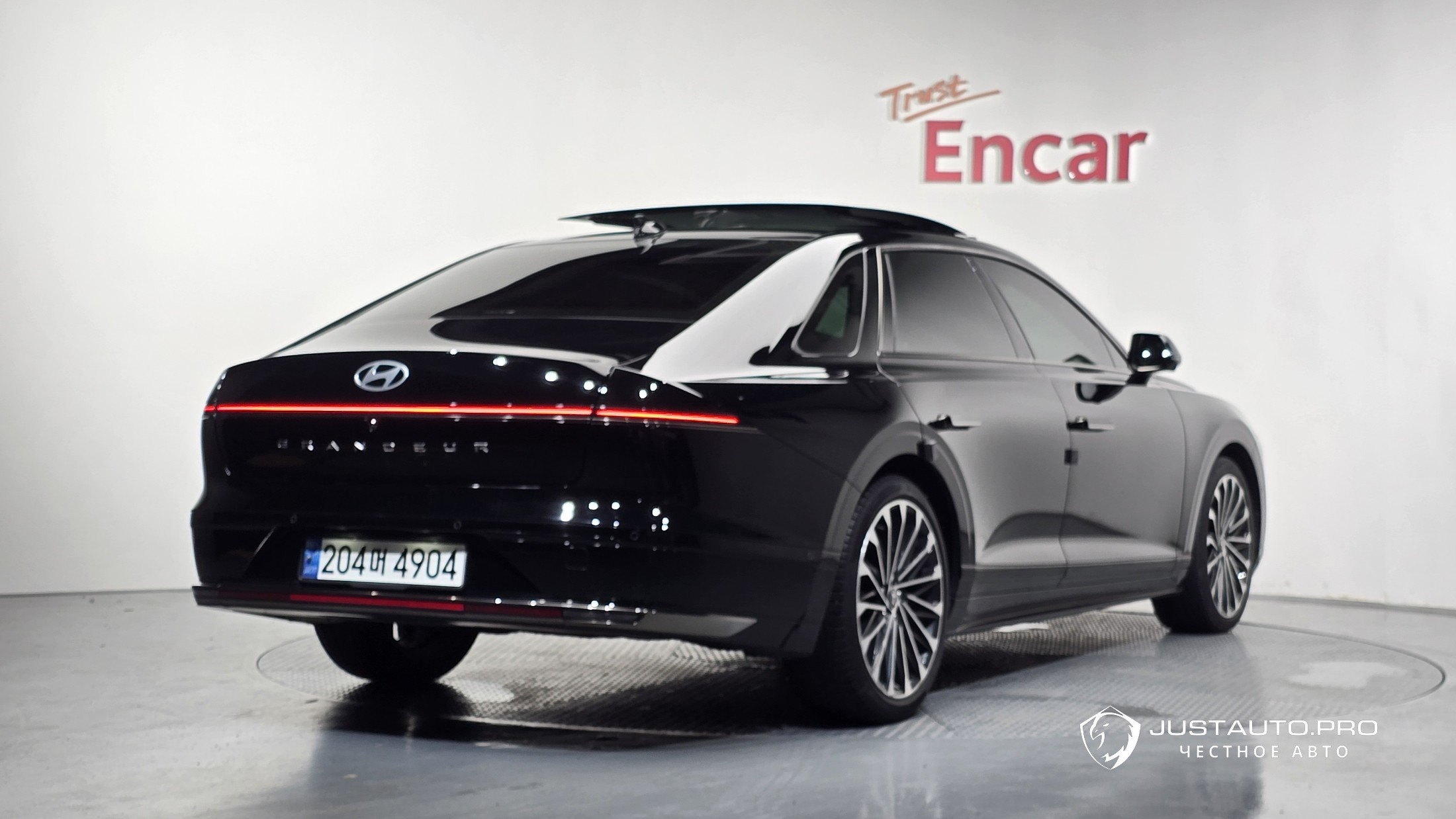 Автомобиль Hyundai Grandeur