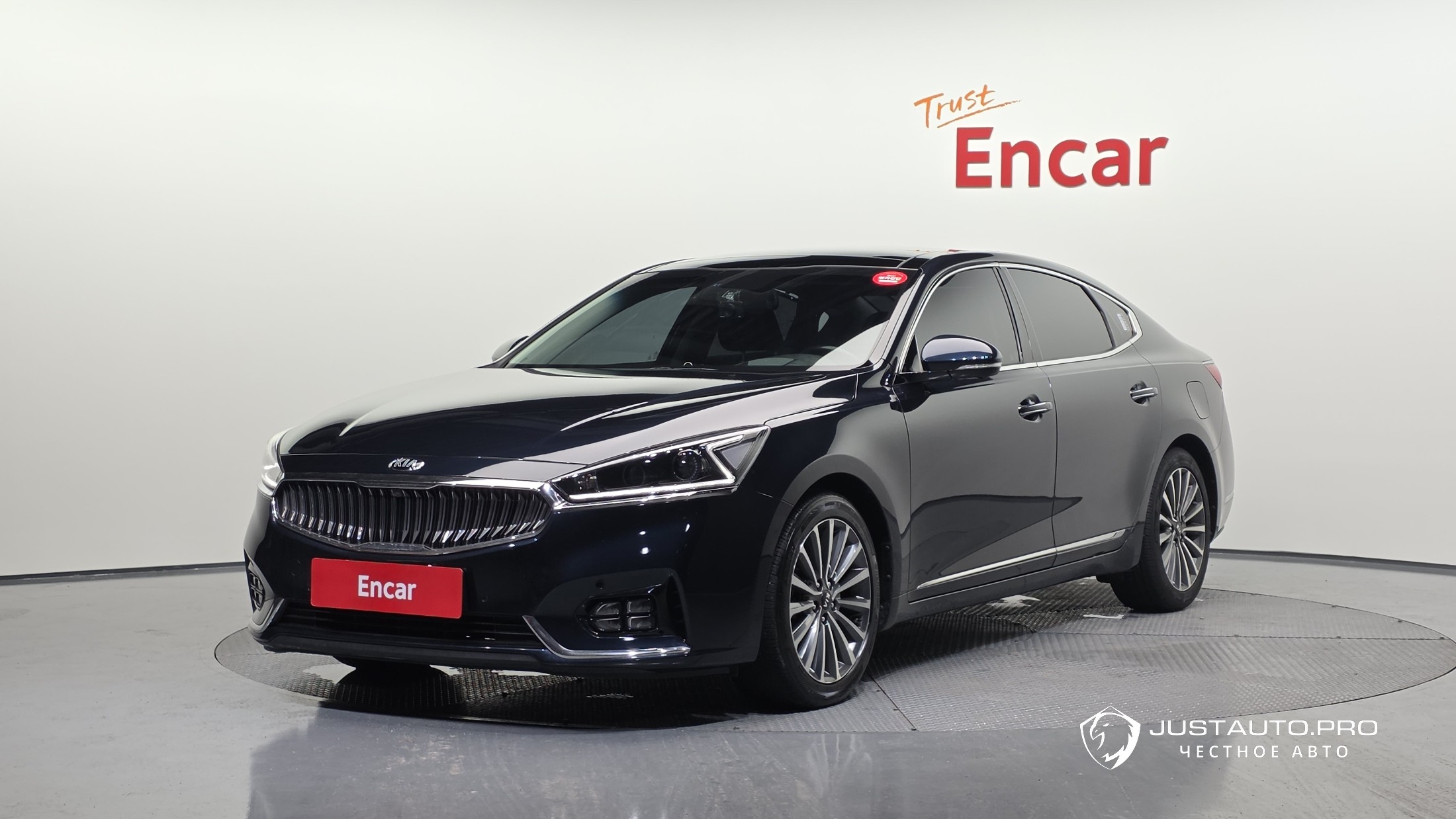Автомобиль Kia K7