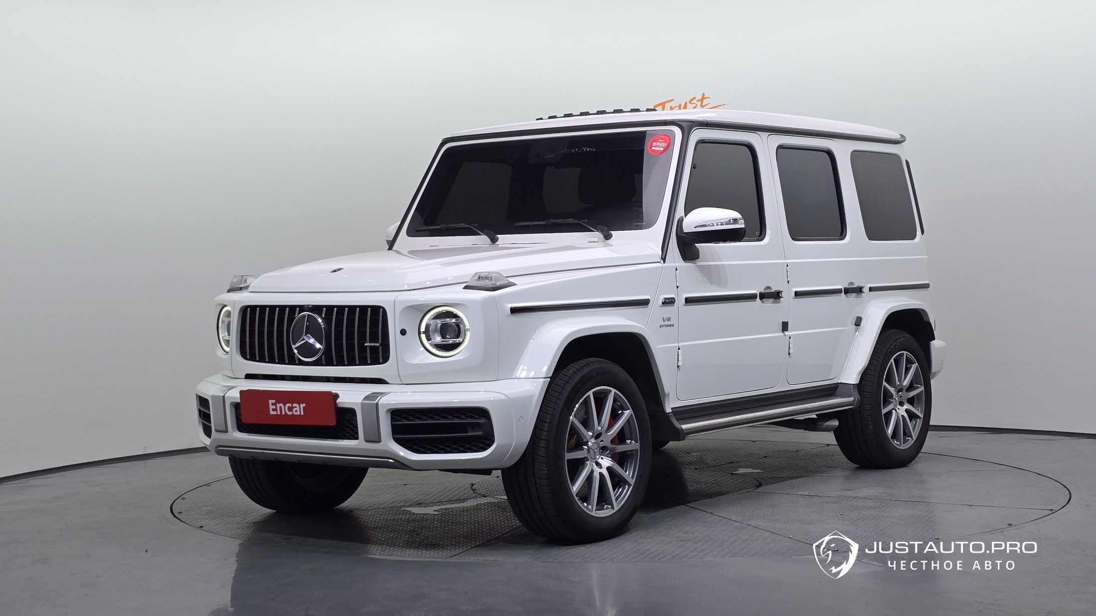 Автомобиль Mercedes-Benz G-Class