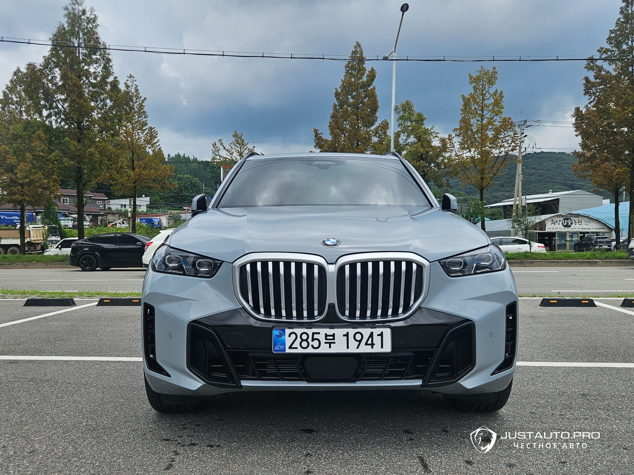 Автомобиль BMW X5