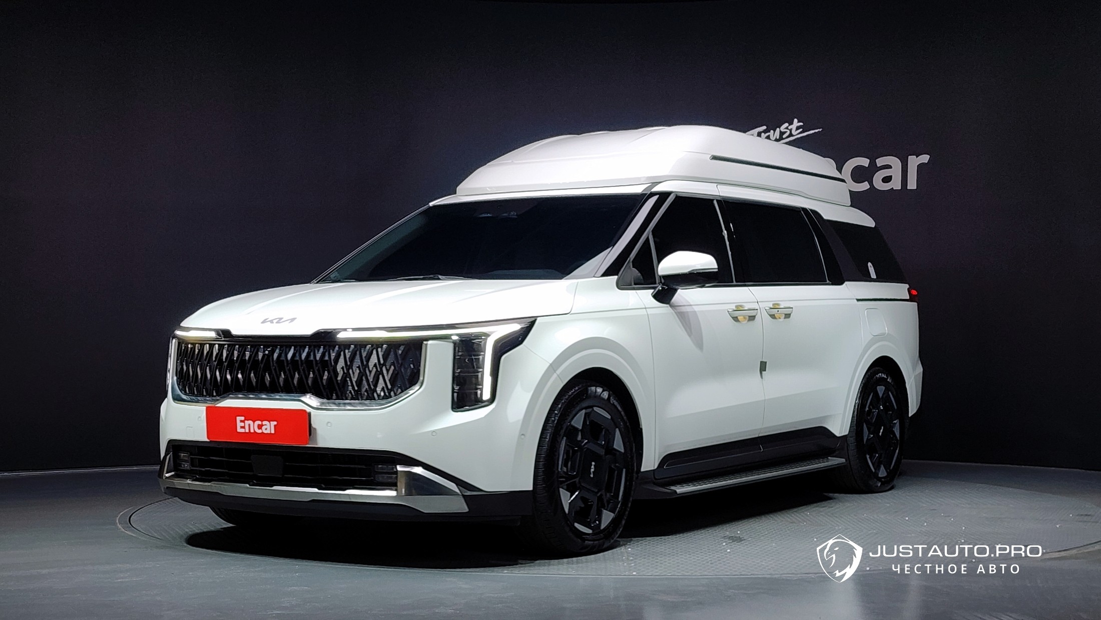 Автомобиль Kia Canival