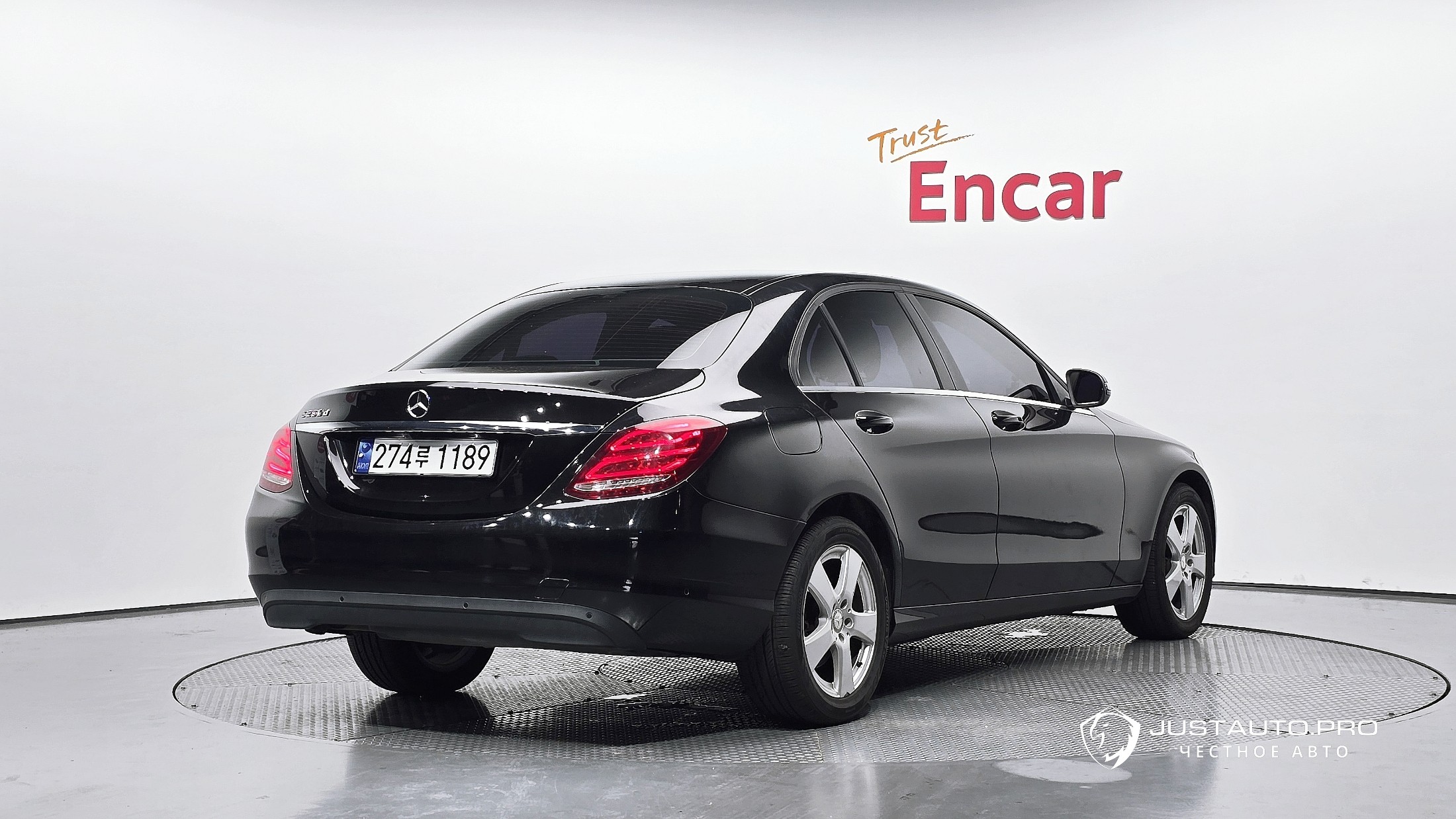 Автомобиль Mercedes-Benz C-Class