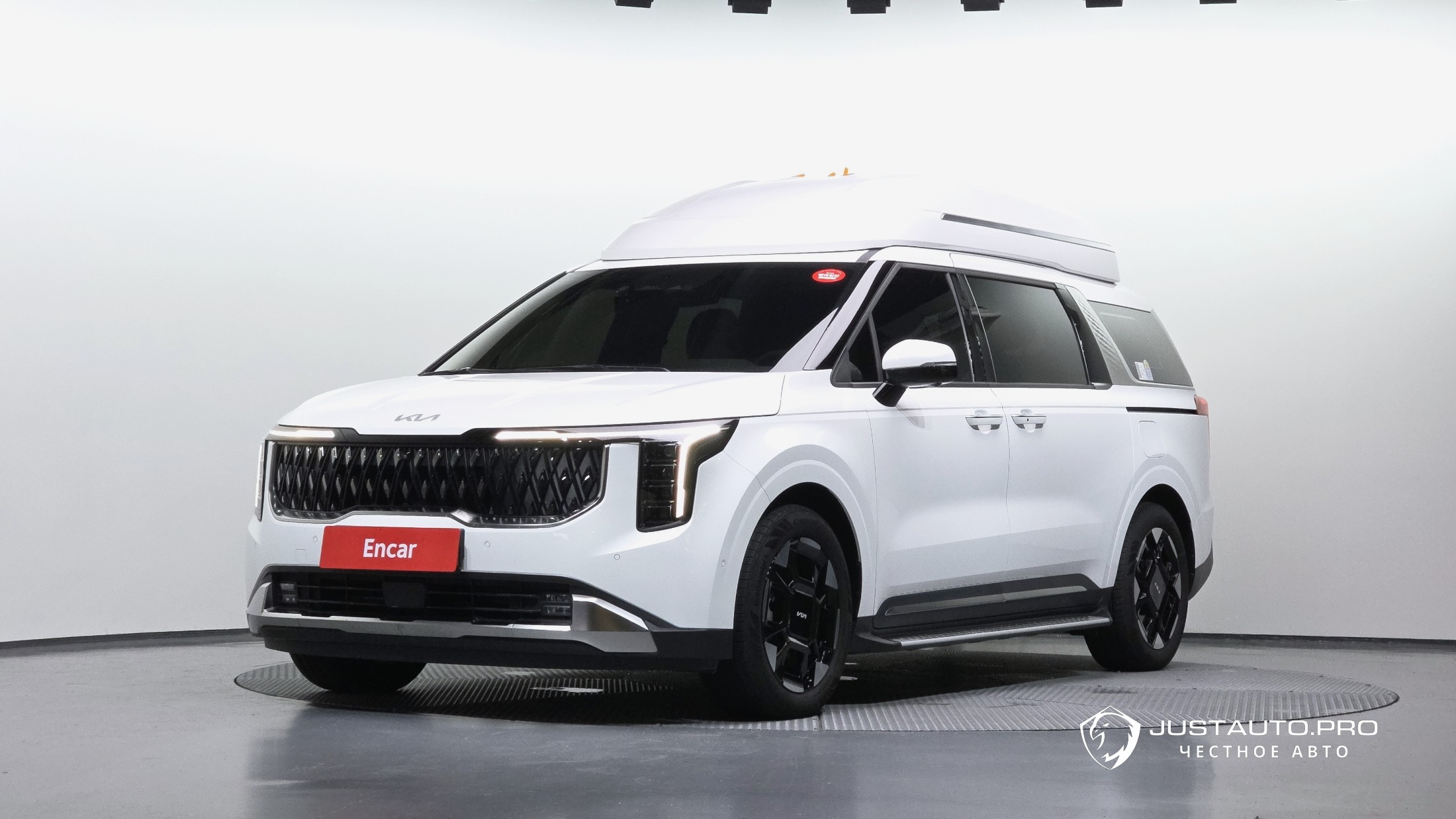 Автомобиль Kia Canival