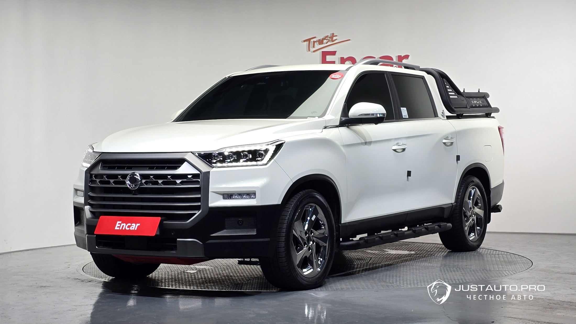 Автомобиль KG_Mobility_Ssangyong Musso