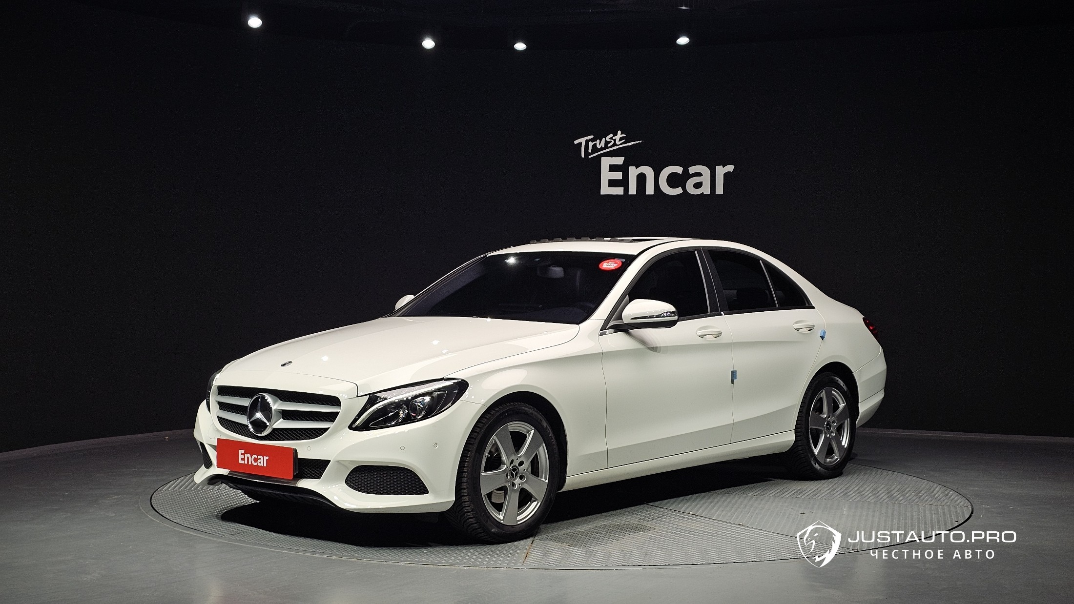 Автомобиль Mercedes-Benz C-Class